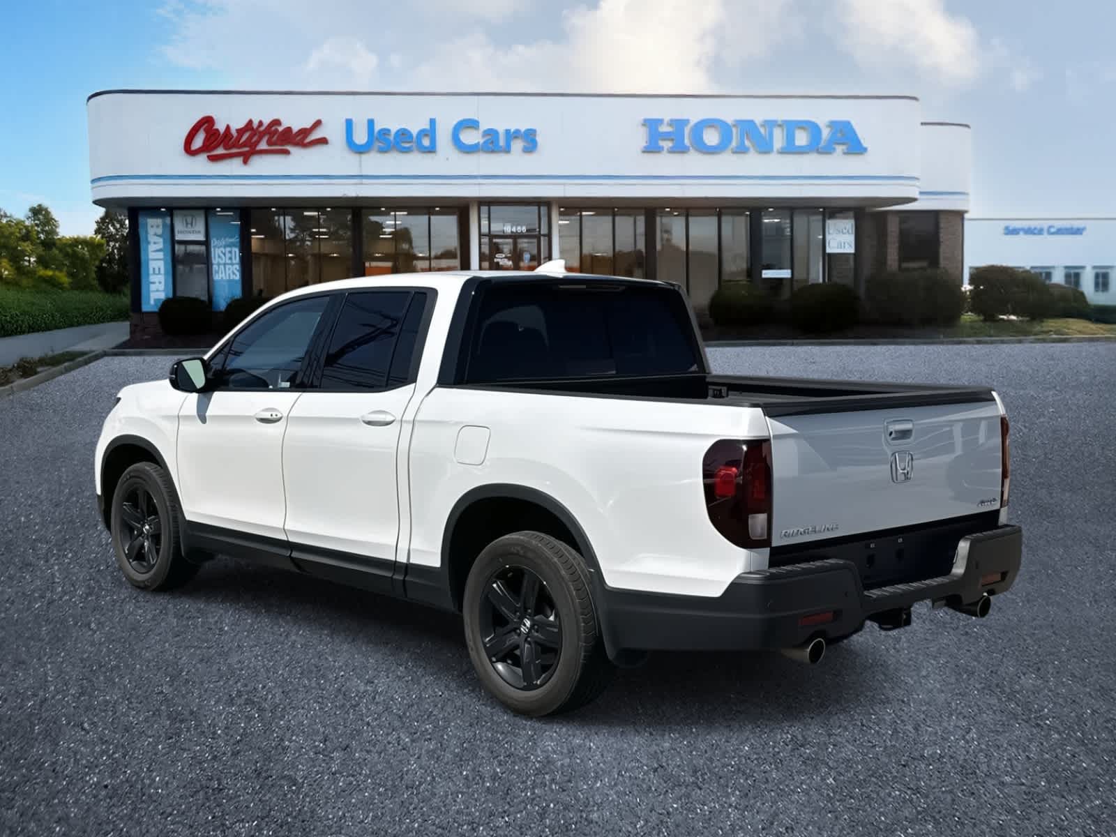 2023 Honda Ridgeline Black Edition photo 3