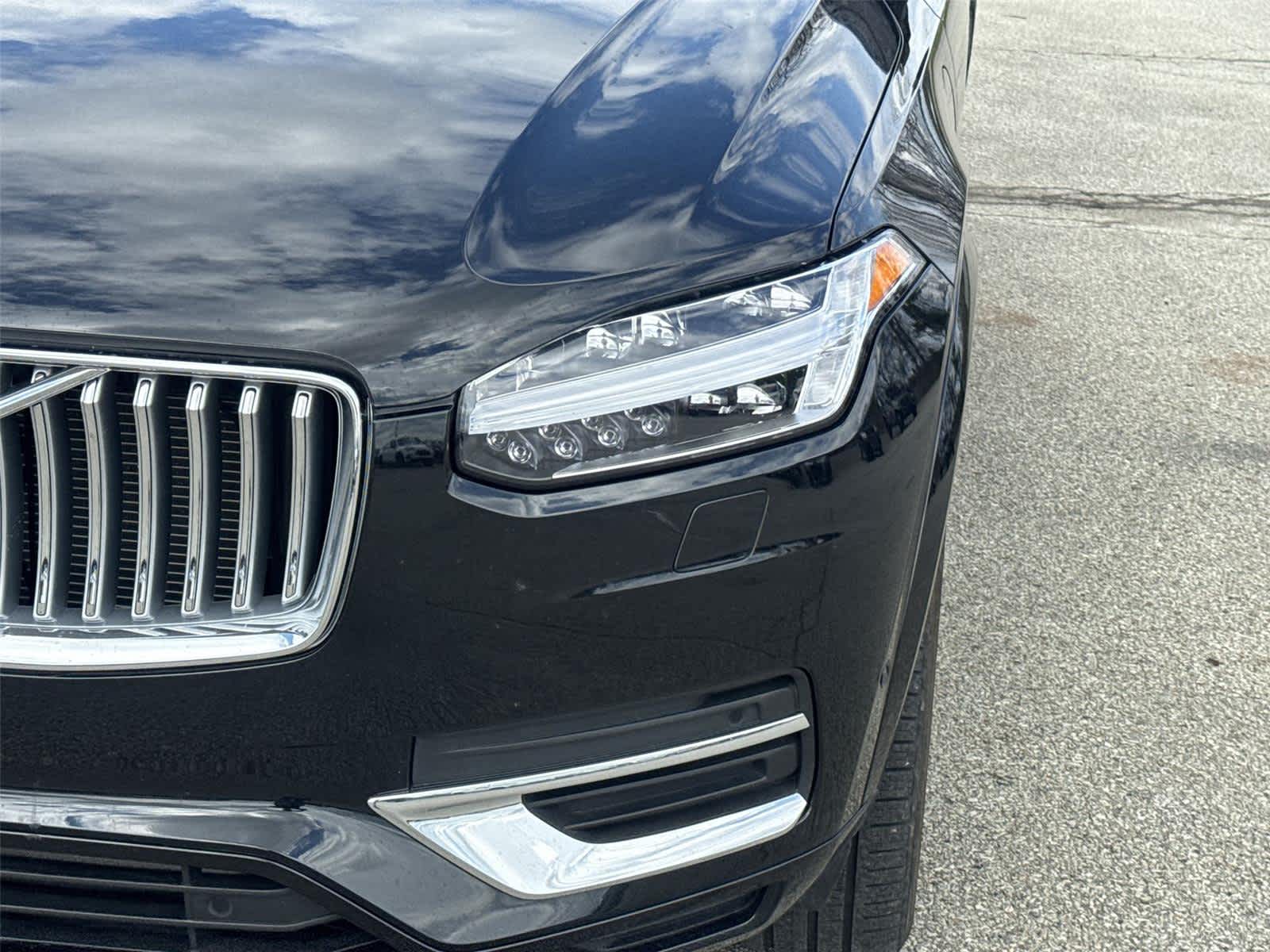 Thumbnail: 2023 Volvo XC90 - 9