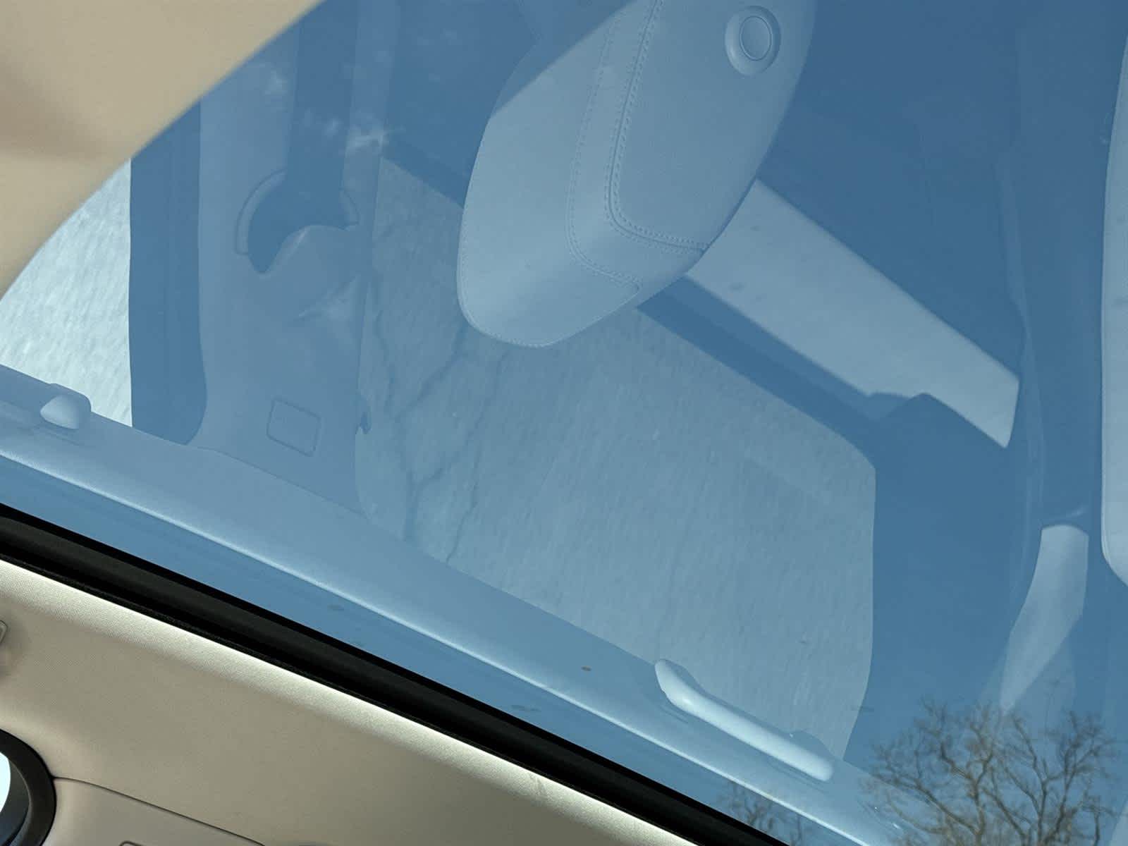 Thumbnail: 2020 Land Rover Discovery Sport - 14