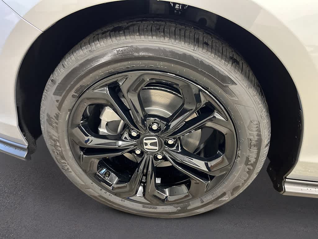 Thumbnail: 2025 Honda Accord - 10