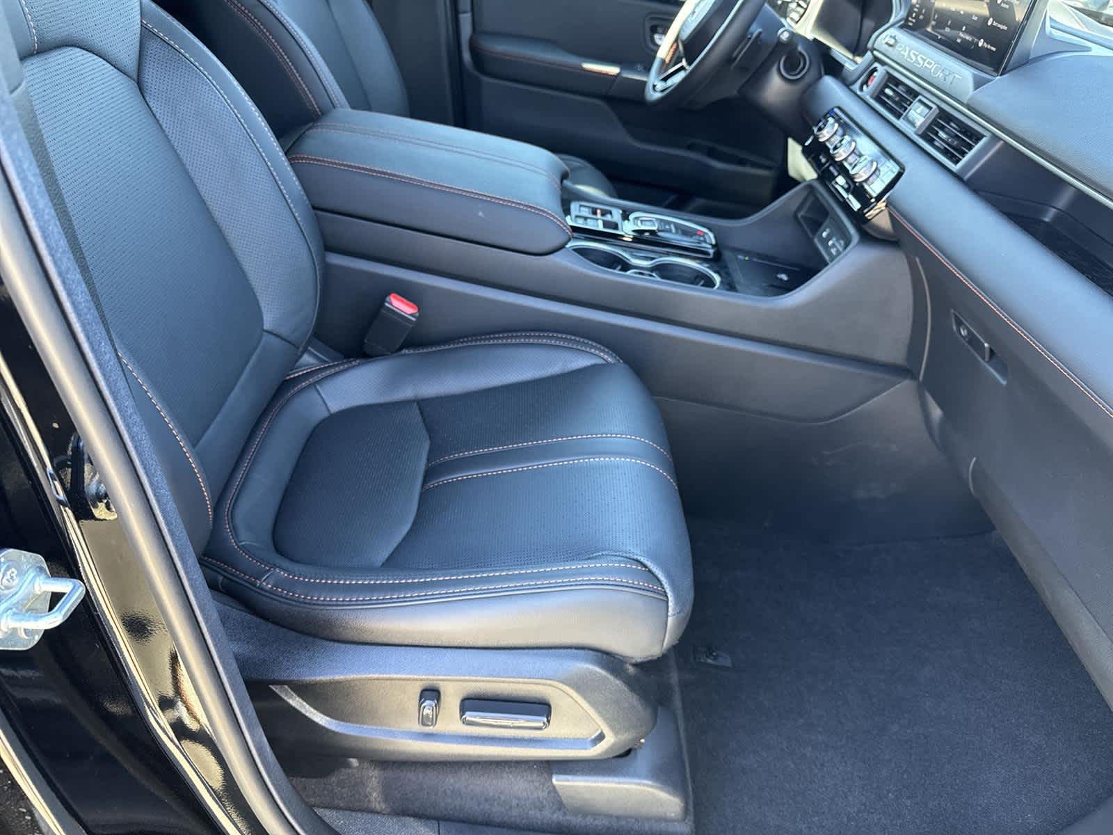 Thumbnail: 2026 Honda Passport - 17