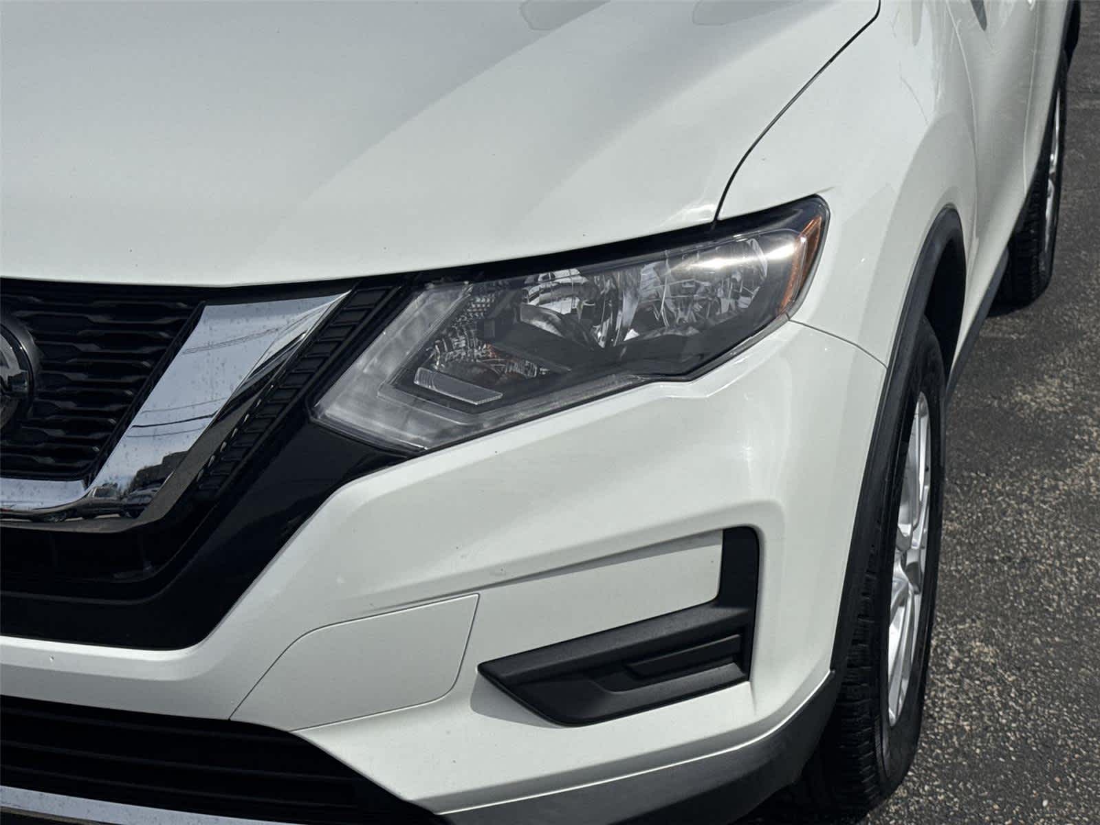 Thumbnail: 2020 Nissan Rogue - 9