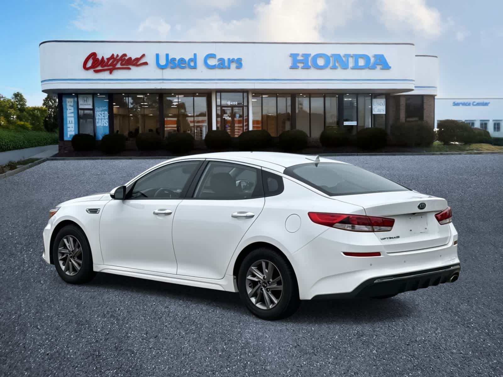 Thumbnail: 2019 Kia Optima - 4