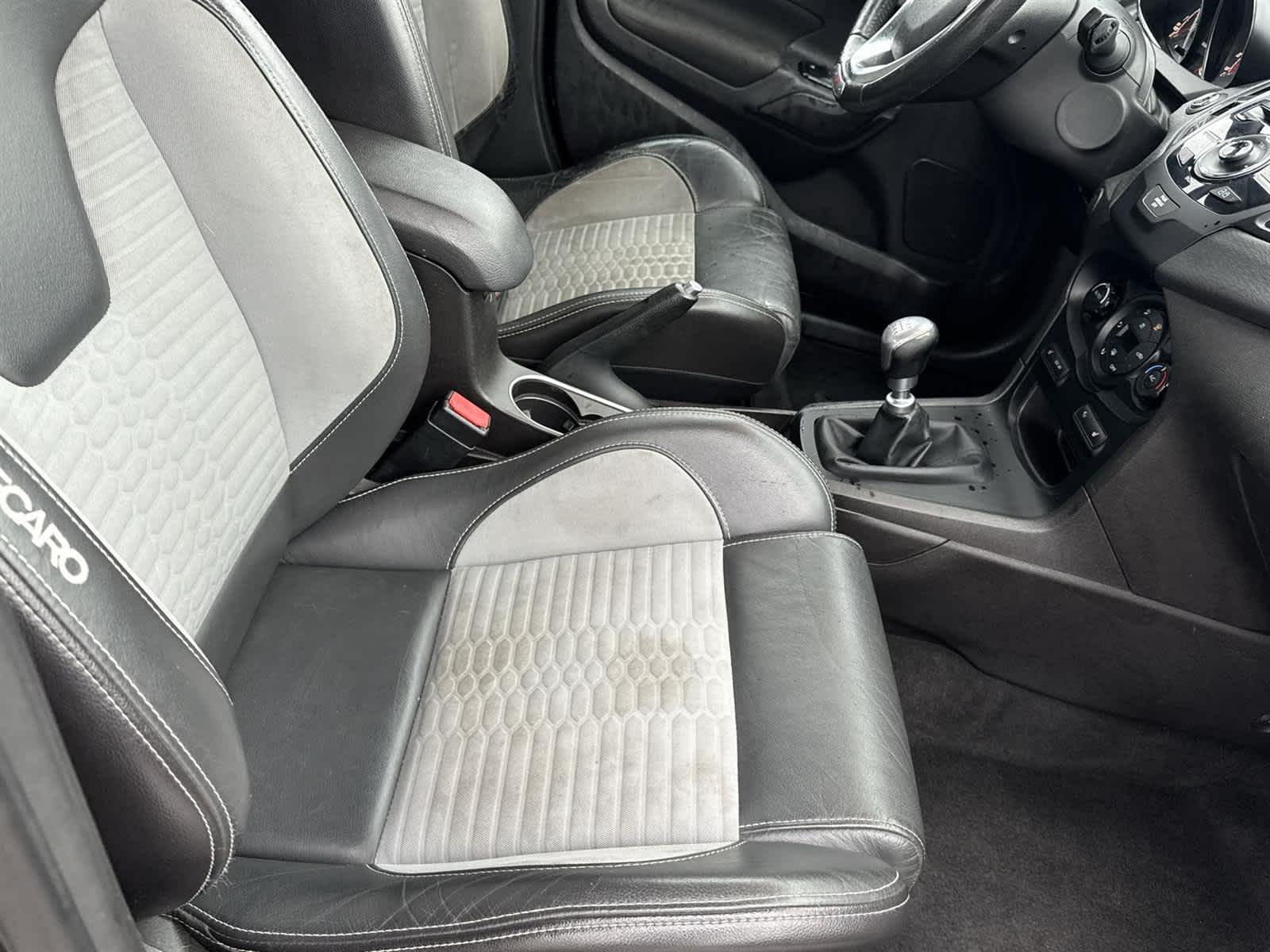 Thumbnail: 2016 Ford Fiesta - 14