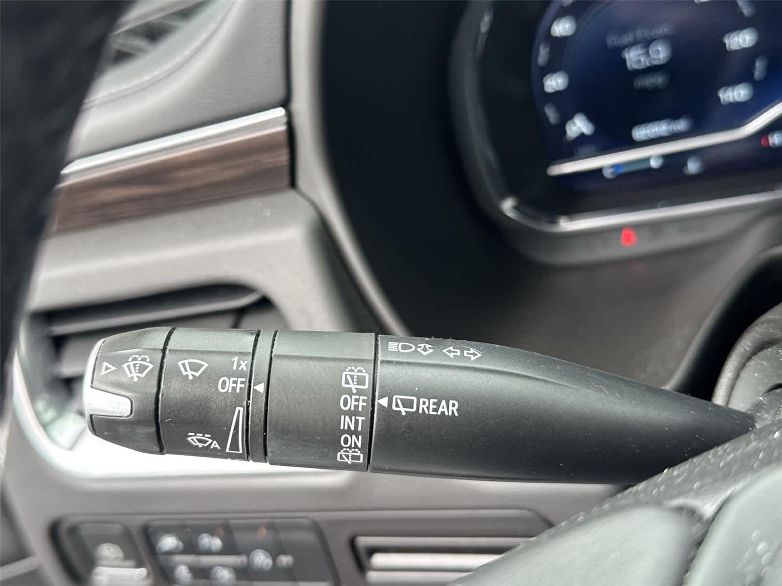 Thumbnail: 2023 Chevrolet Suburban - 22