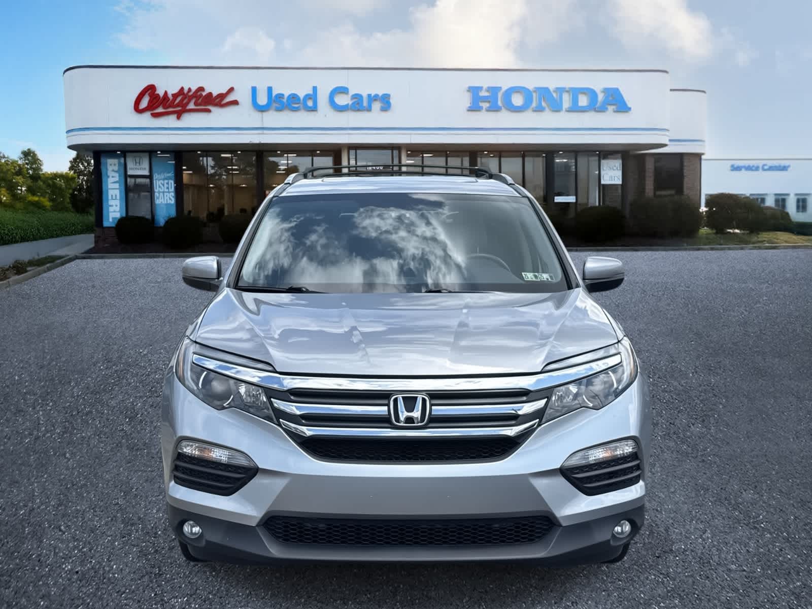 Thumbnail: 2017 Honda Pilot - 8