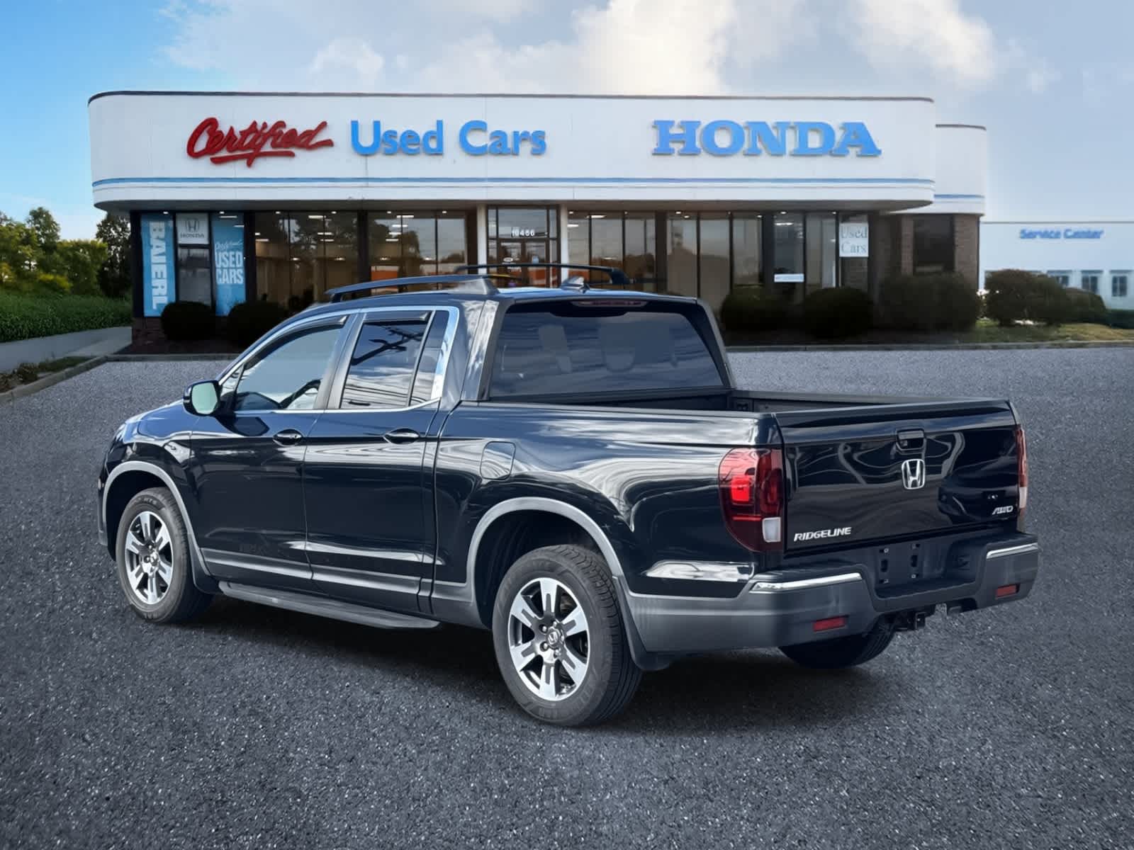 Thumbnail: 2017 Honda Ridgeline - 3