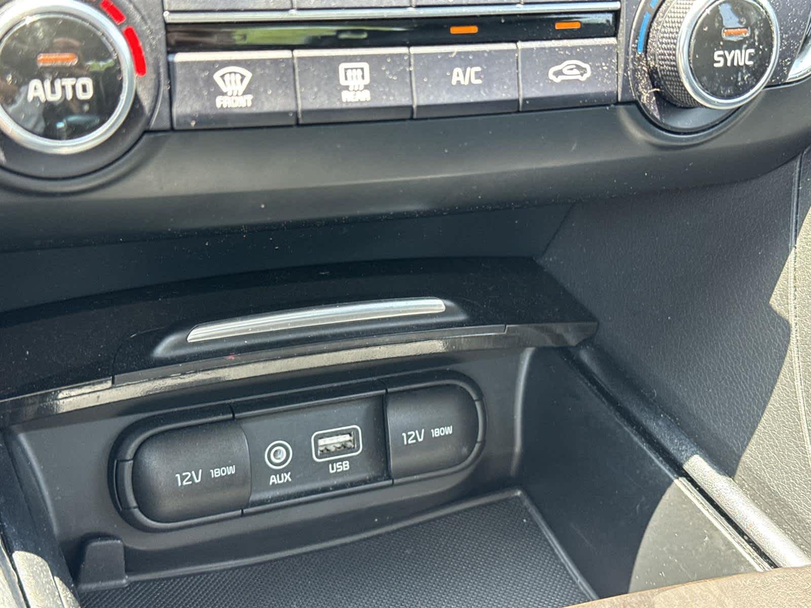 2017 Kia Optima EX 26