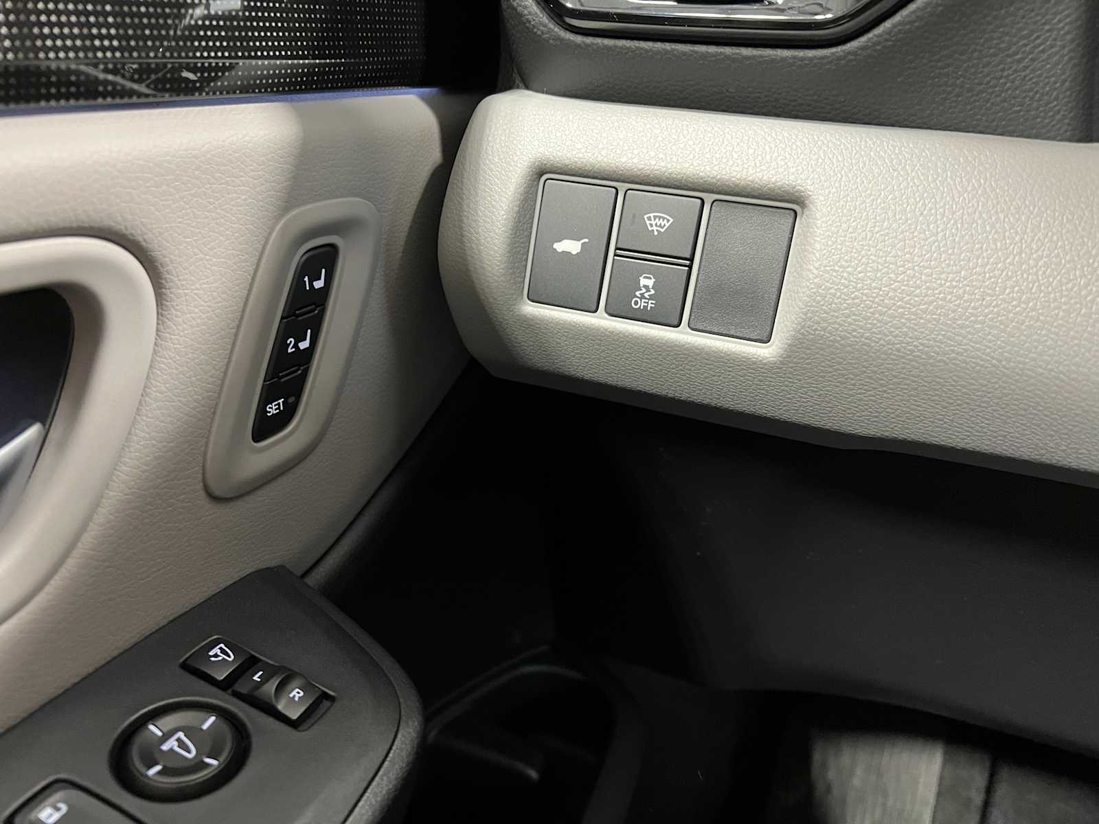 Thumbnail: 2025 Honda Pilot - 20
