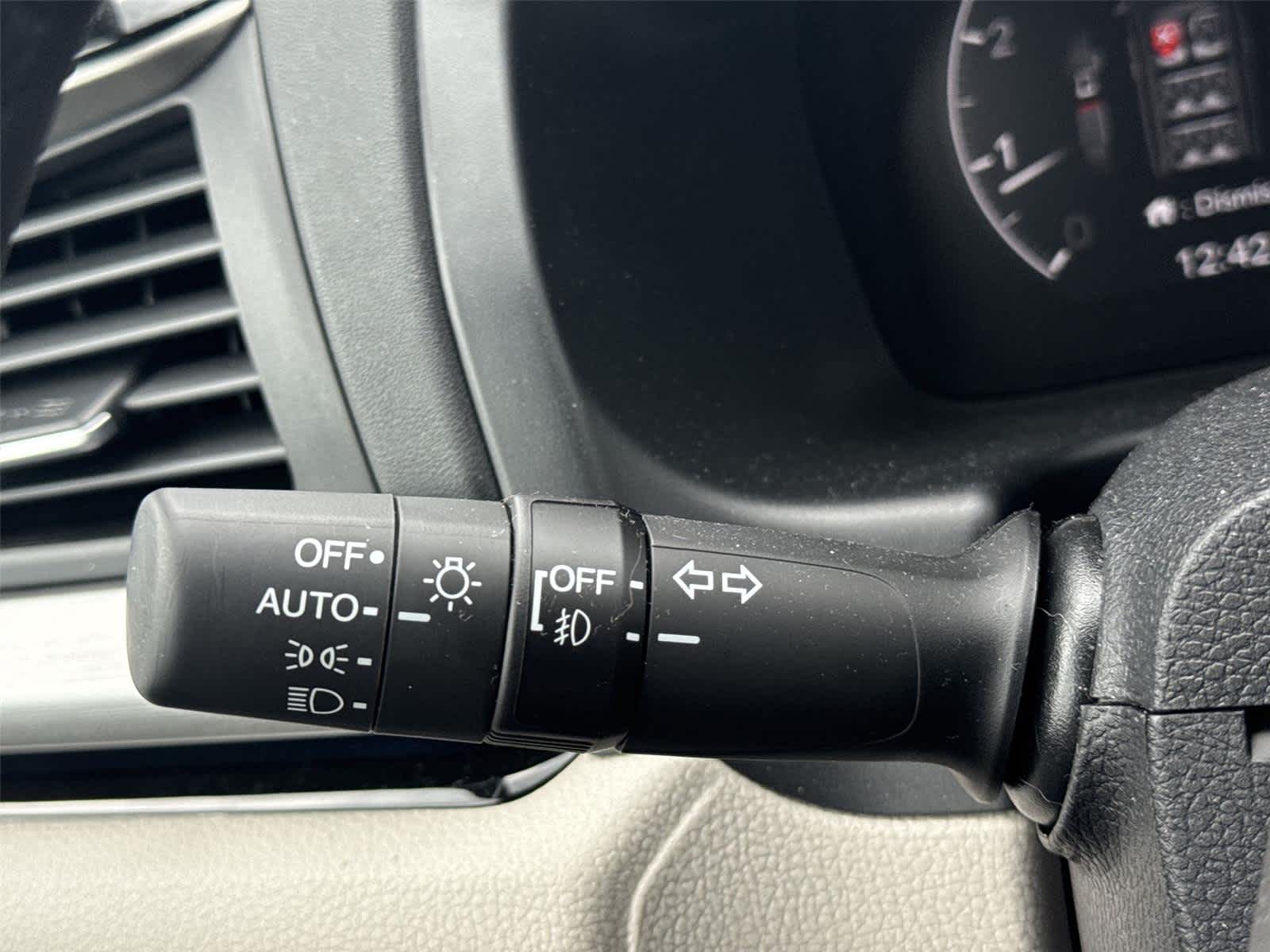 Thumbnail: 2026 Honda Odyssey - 24