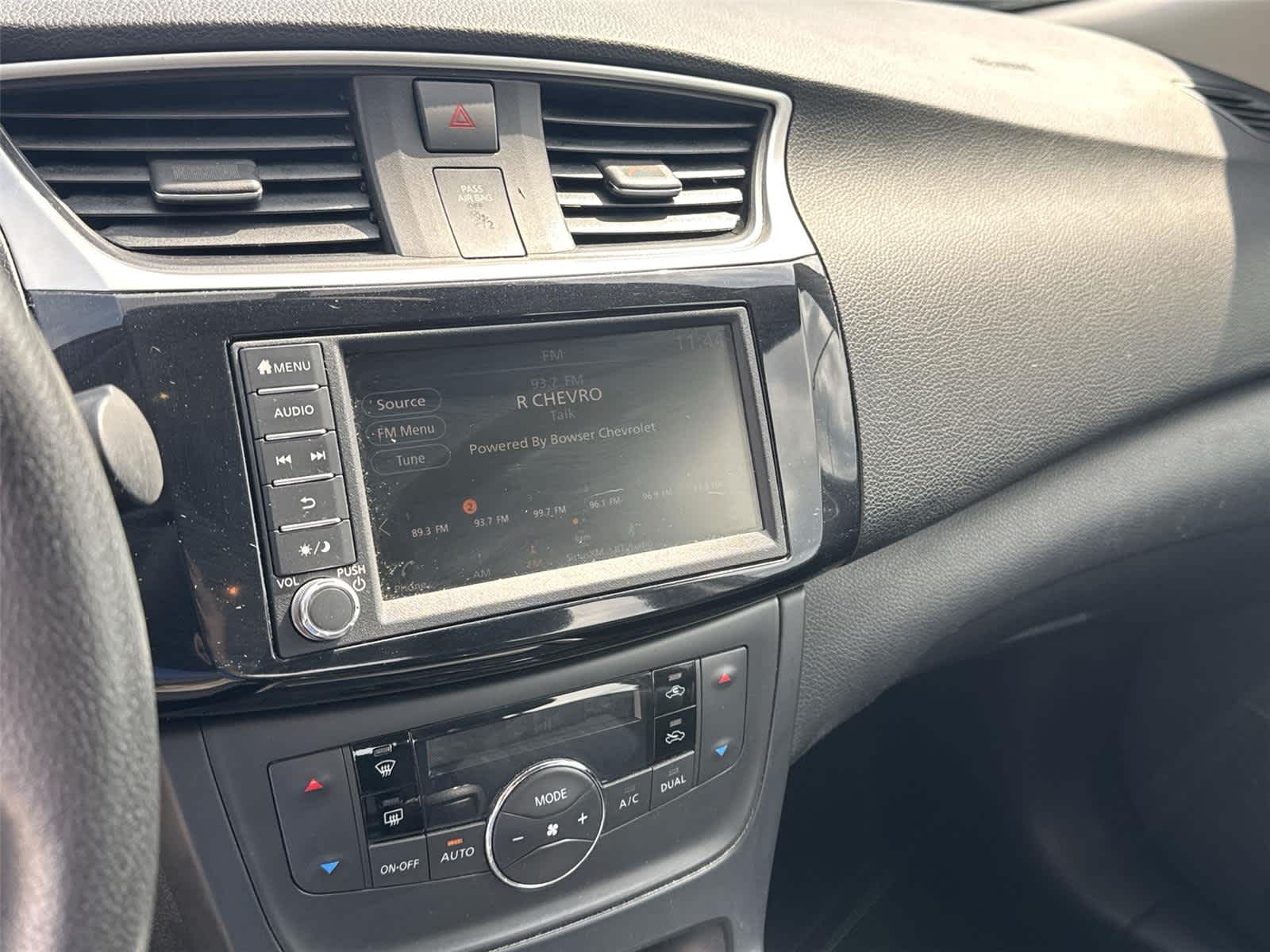 Thumbnail: 2019 Nissan Sentra - 25