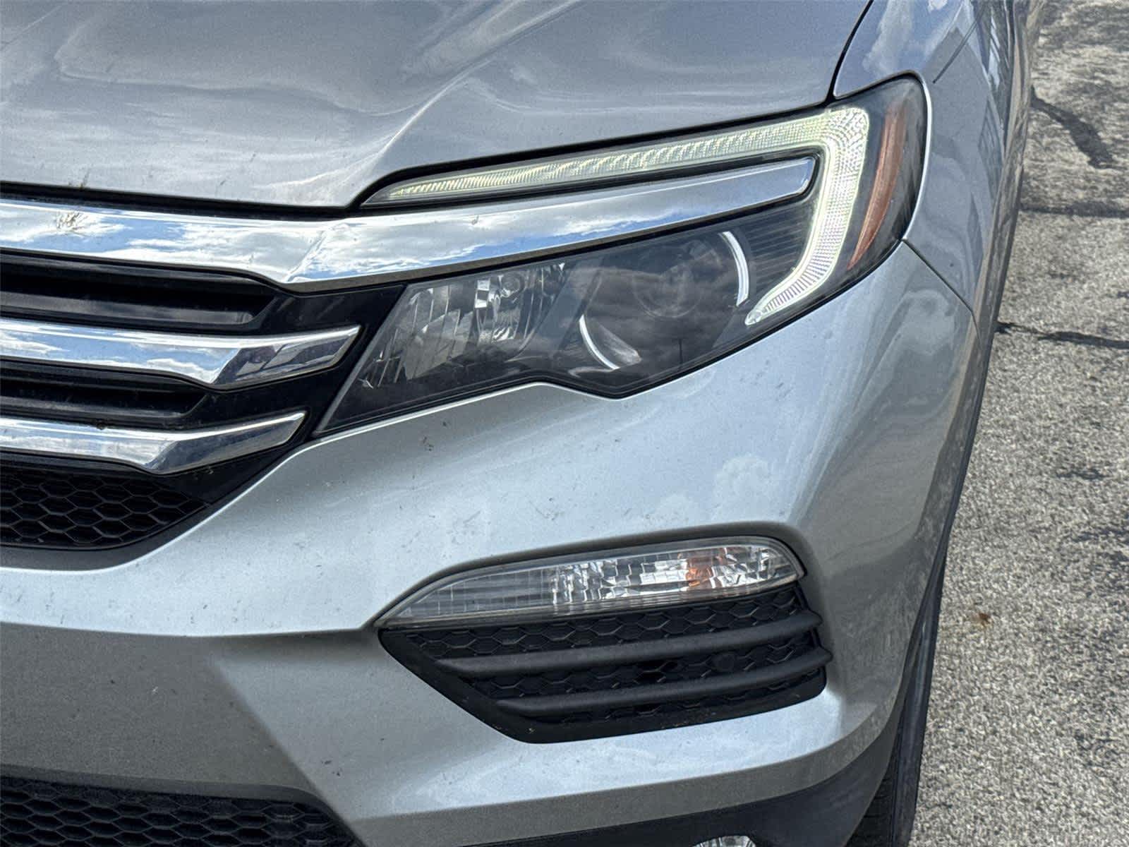 Thumbnail: 2018 Honda Pilot - 6