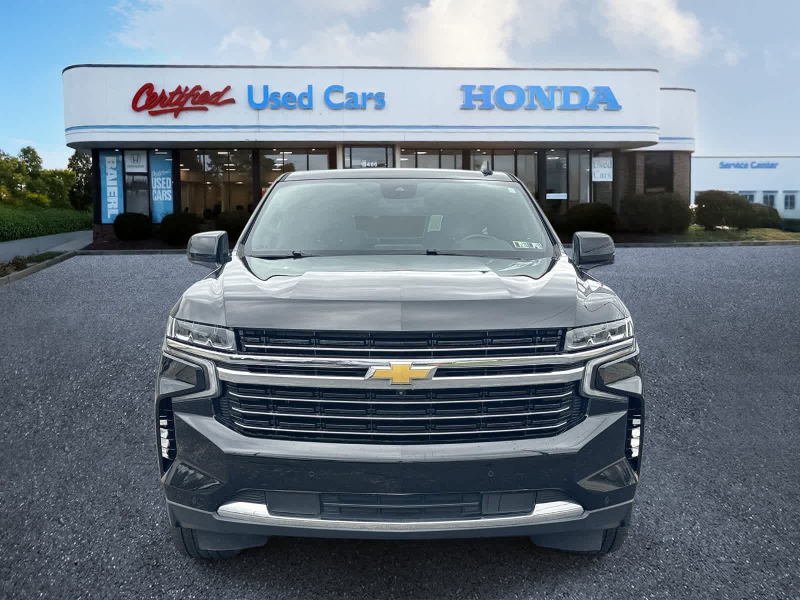 Thumbnail: 2023 Chevrolet Suburban - 8