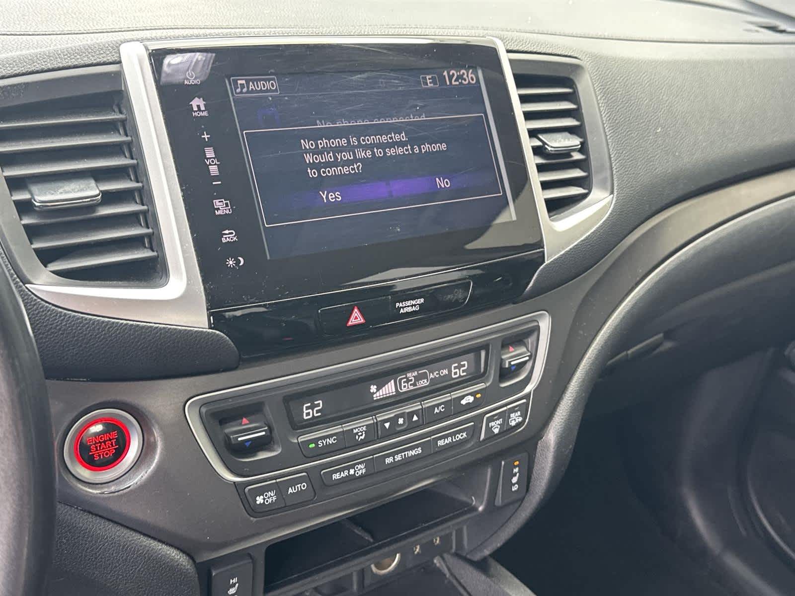 Thumbnail: 2018 Honda Pilot - 23