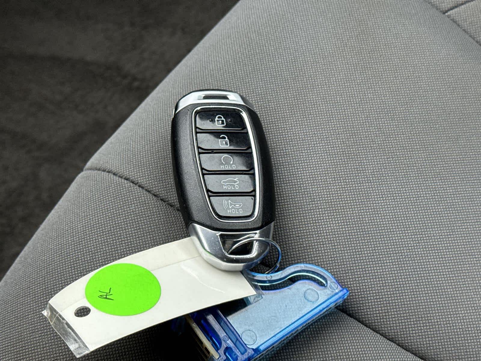 Thumbnail: 2022 Hyundai Elantra - 30