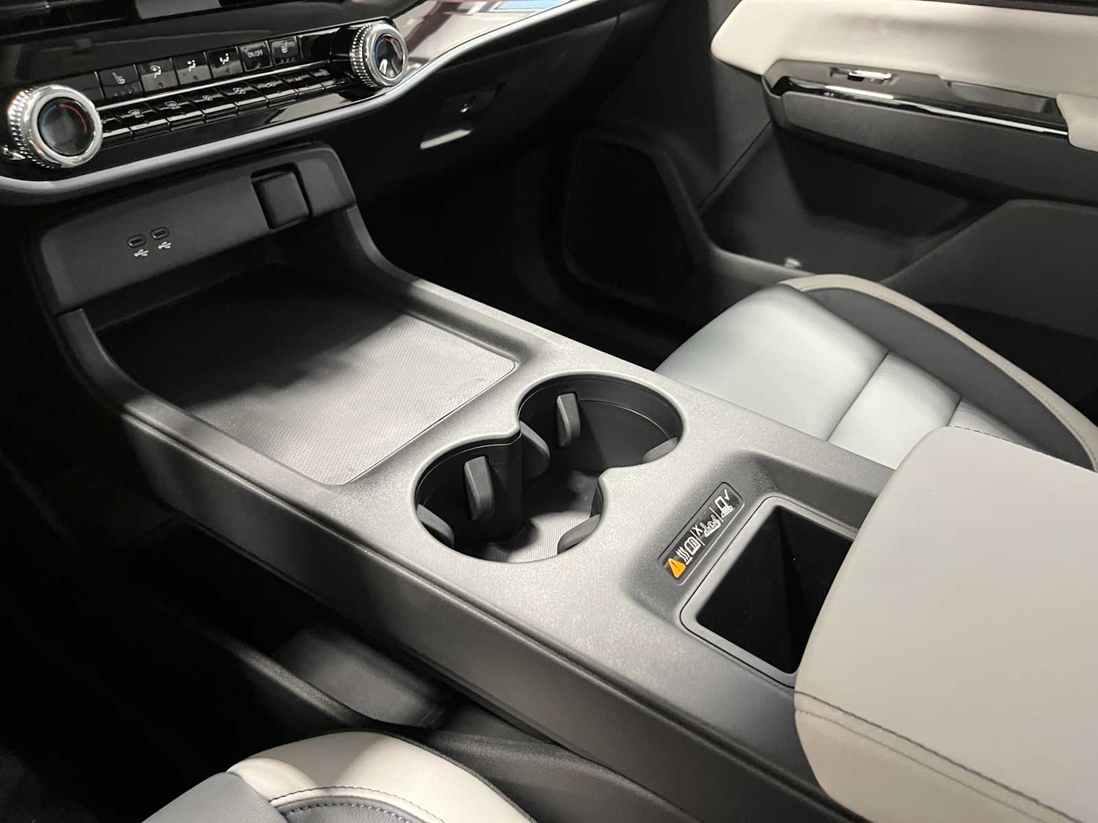 Thumbnail: 2025 Honda Prologue - 20