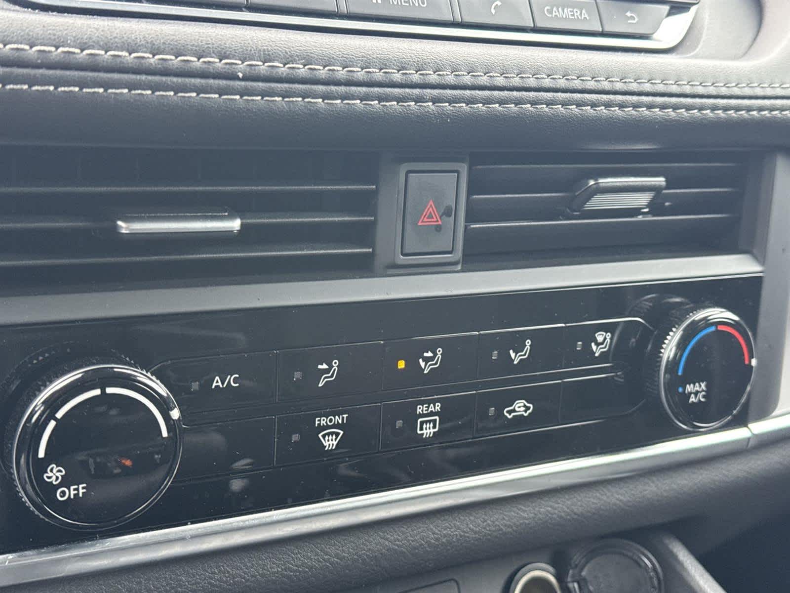 Thumbnail: 2023 Nissan Rogue - 32