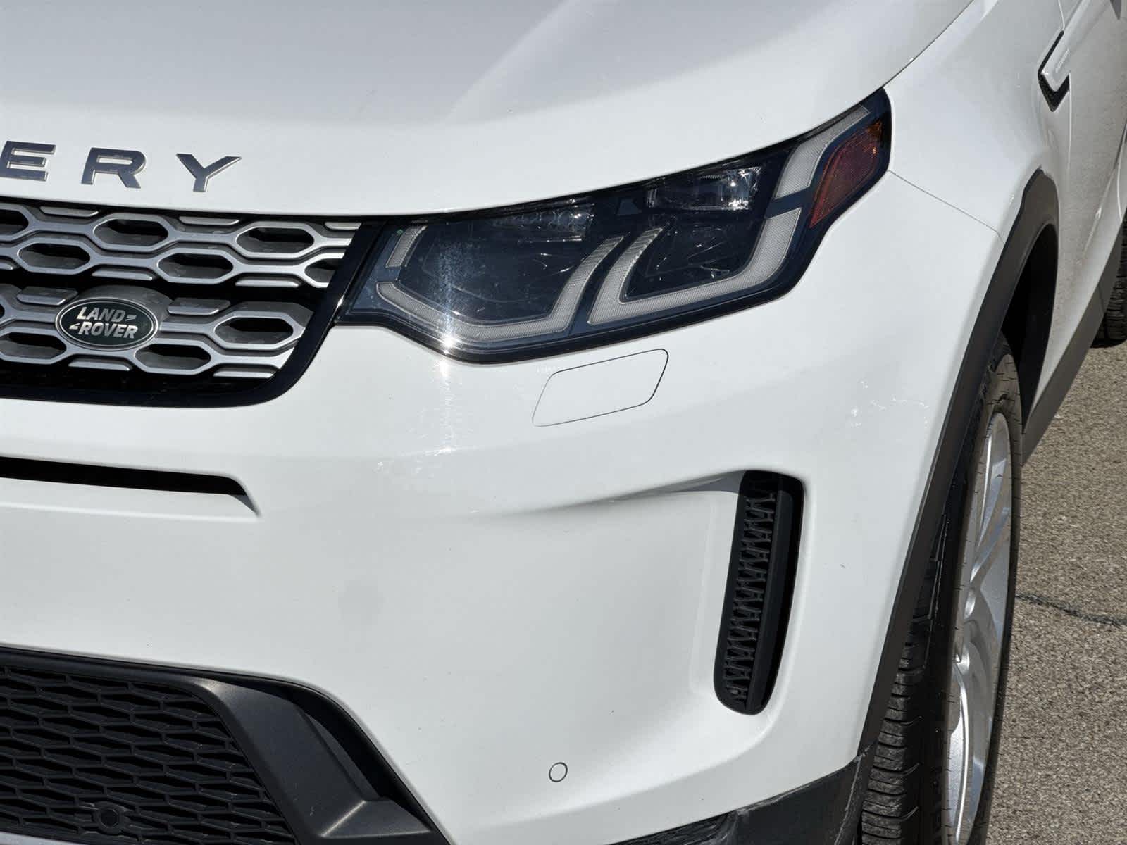 Thumbnail: 2020 Land Rover Discovery Sport - 9