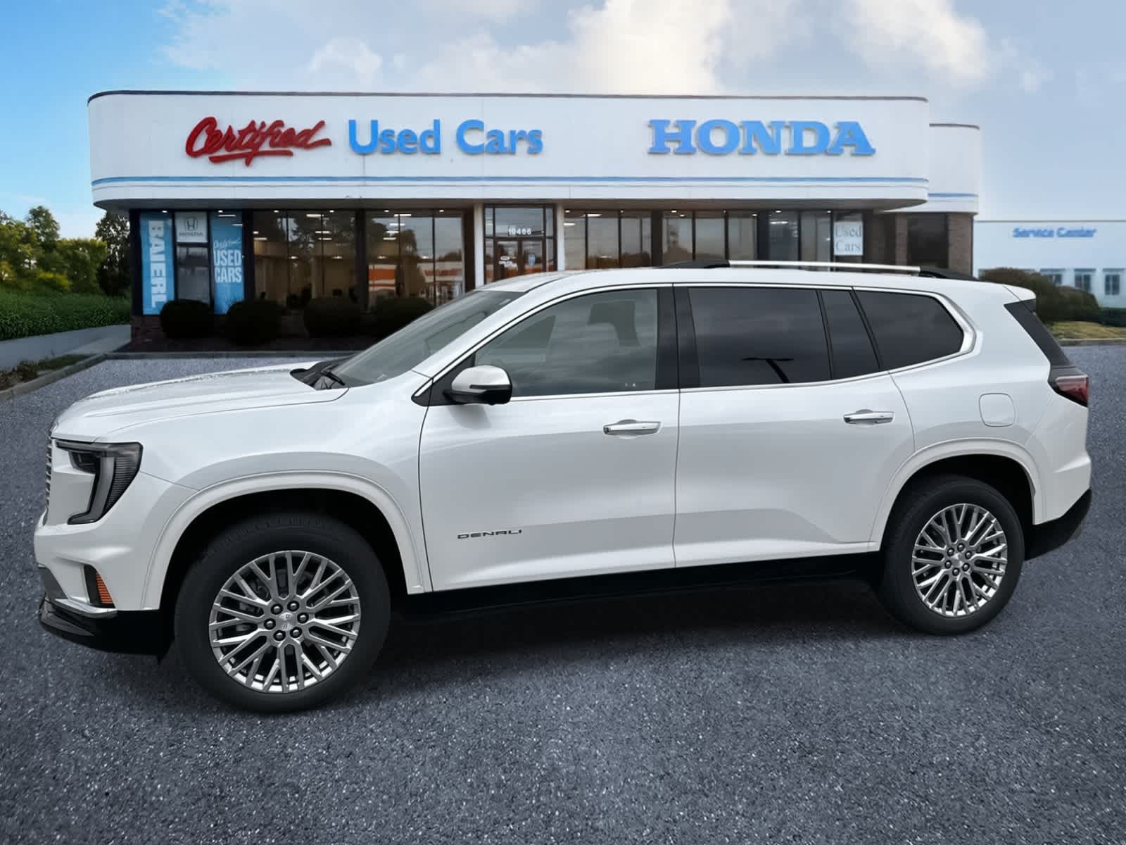 2024 Gmc Acadia Denali photo 2