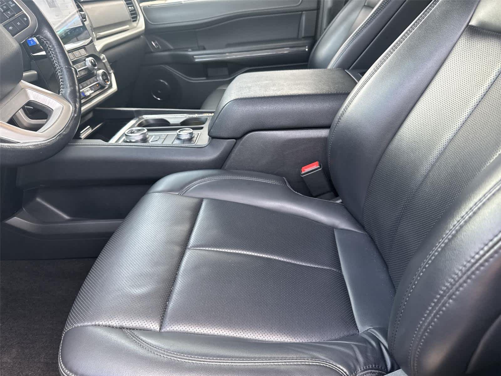2022 Ford Expedition XLT - Photo 11