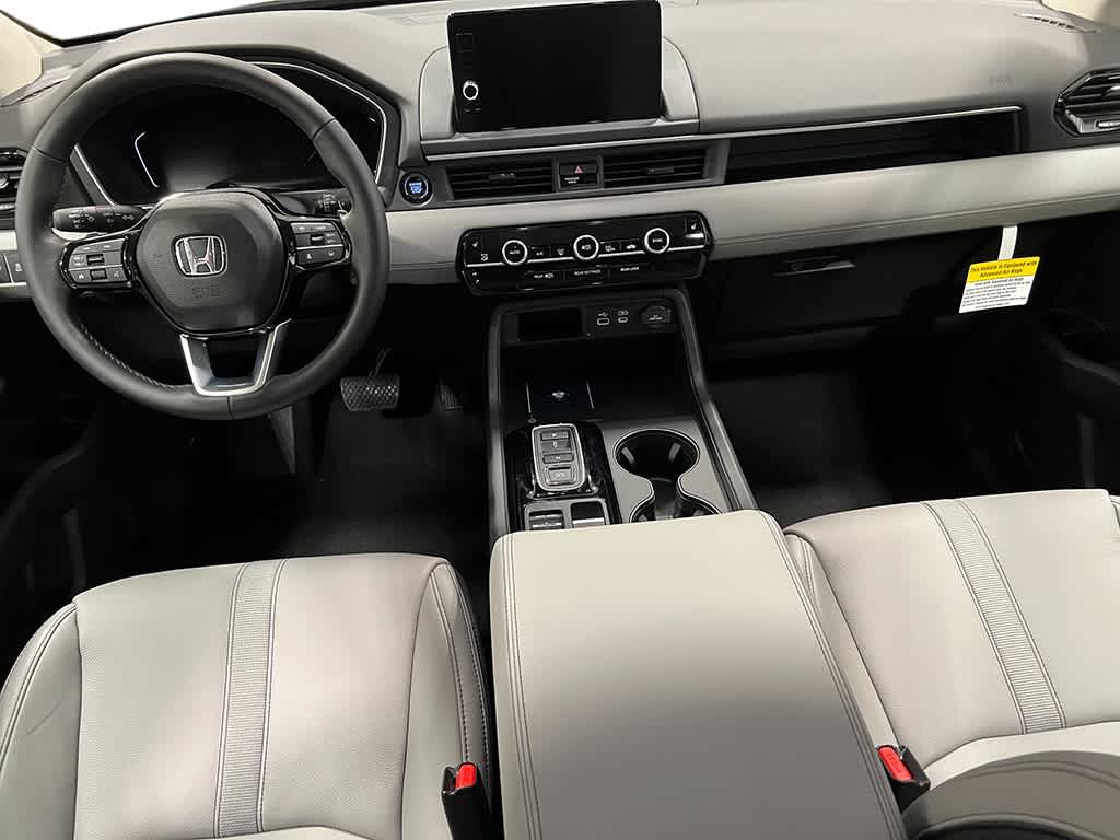 Thumbnail: 2025 Honda Pilot - 17
