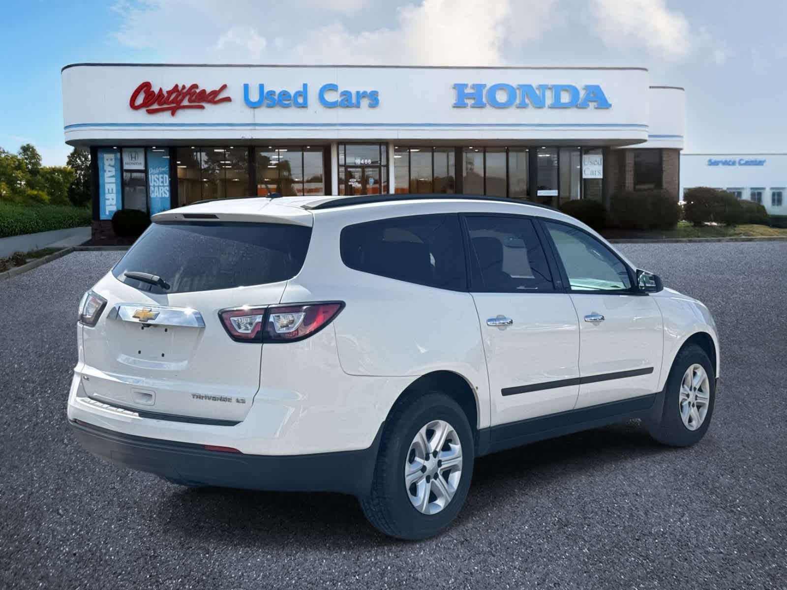 Thumbnail: 2014 Chevrolet Traverse - 6