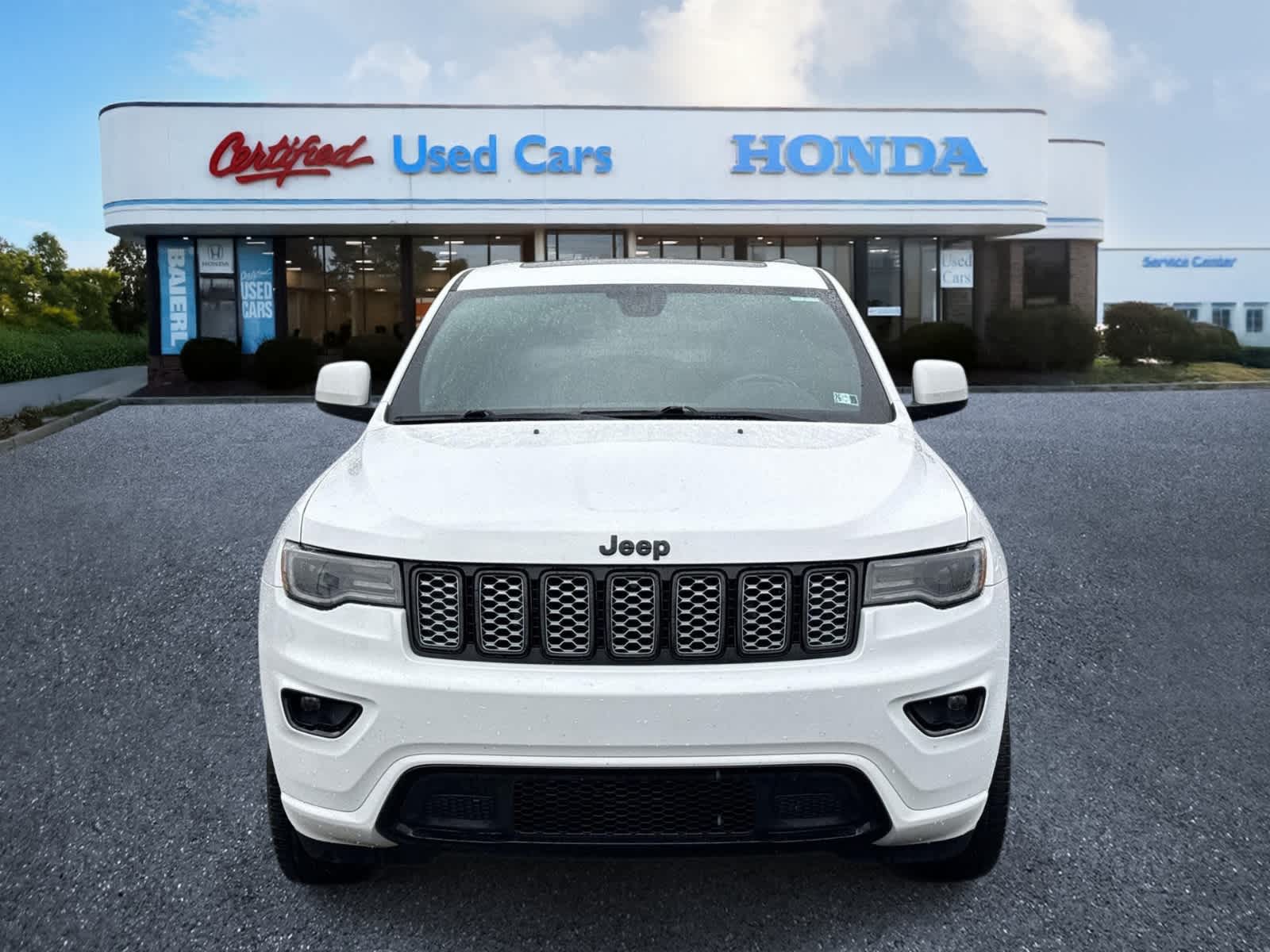 Thumbnail: 2020 Jeep Grand Cherokee - 8