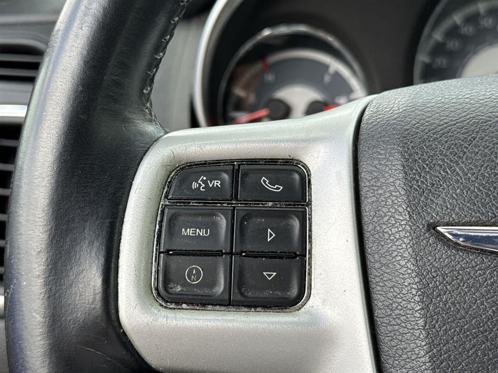 Thumbnail: 2012 Chrysler 200 - 19