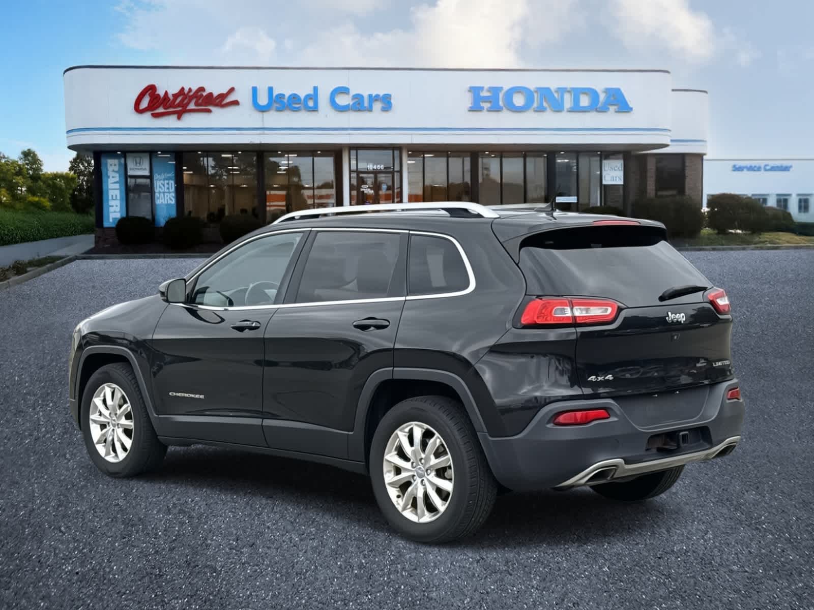 Thumbnail: 2015 Jeep Cherokee - 3