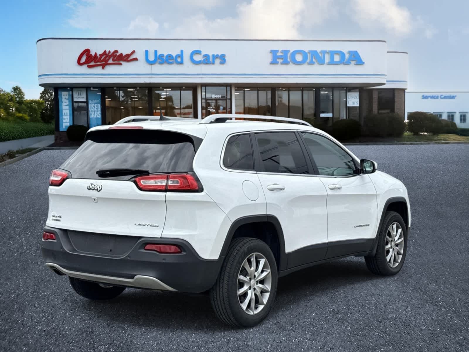 Thumbnail: 2018 Jeep Cherokee - 5