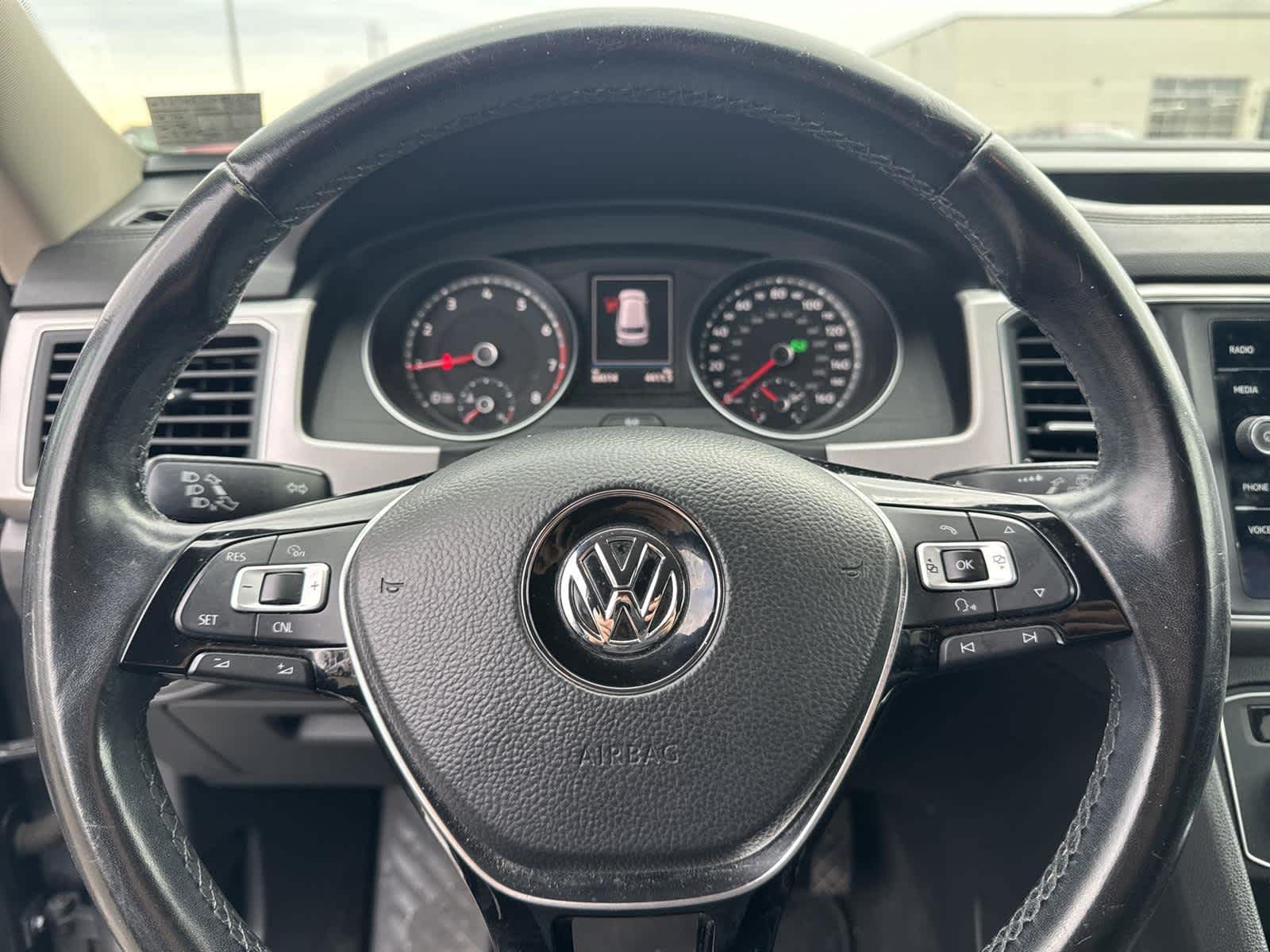 Thumbnail: 2018 Volkswagen Atlas - 17