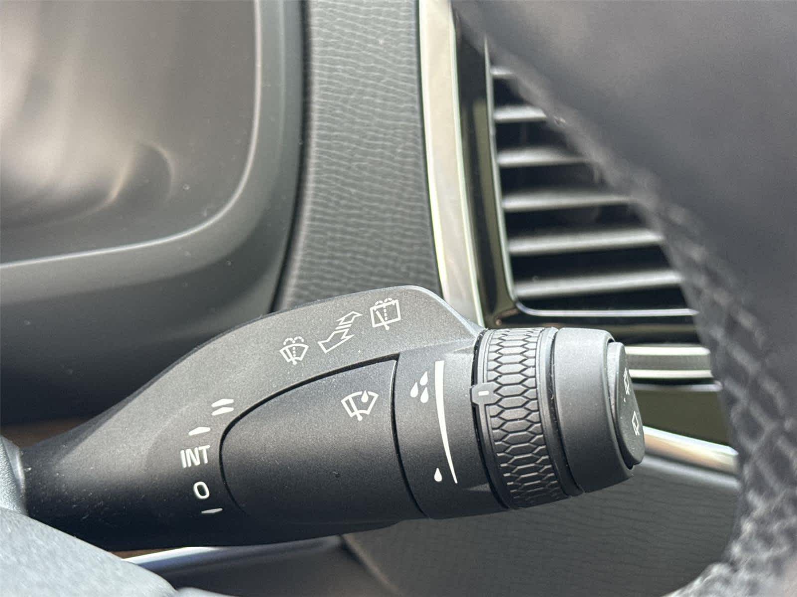 Thumbnail: 2023 Volvo XC90 - 20