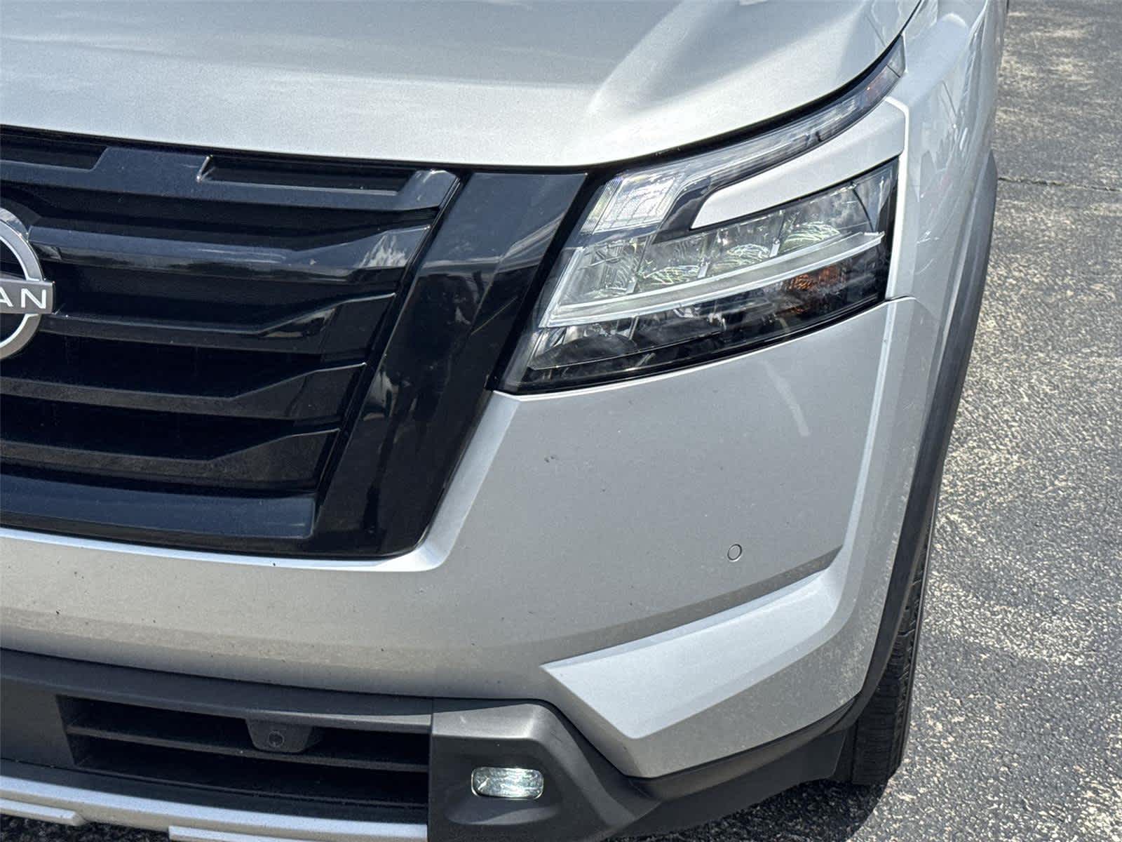 Thumbnail: 2022 Nissan Pathfinder - 9