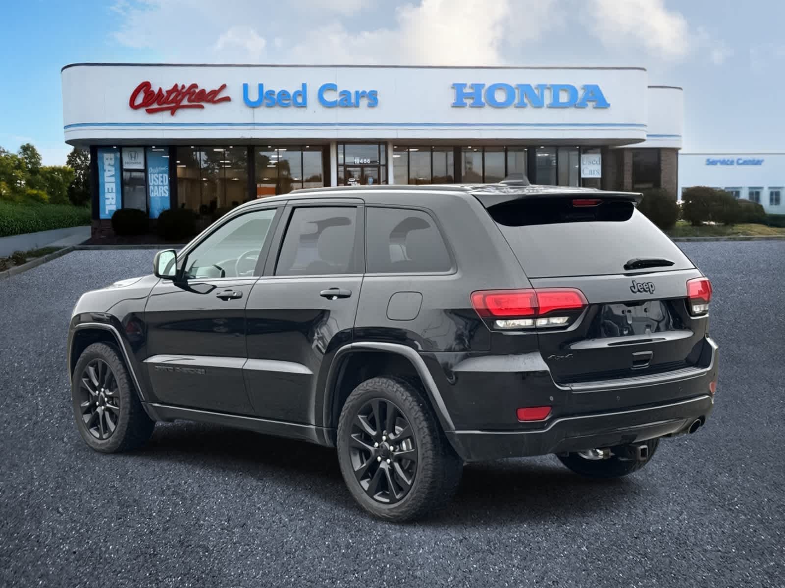 Thumbnail: 2020 Jeep Grand Cherokee - 3