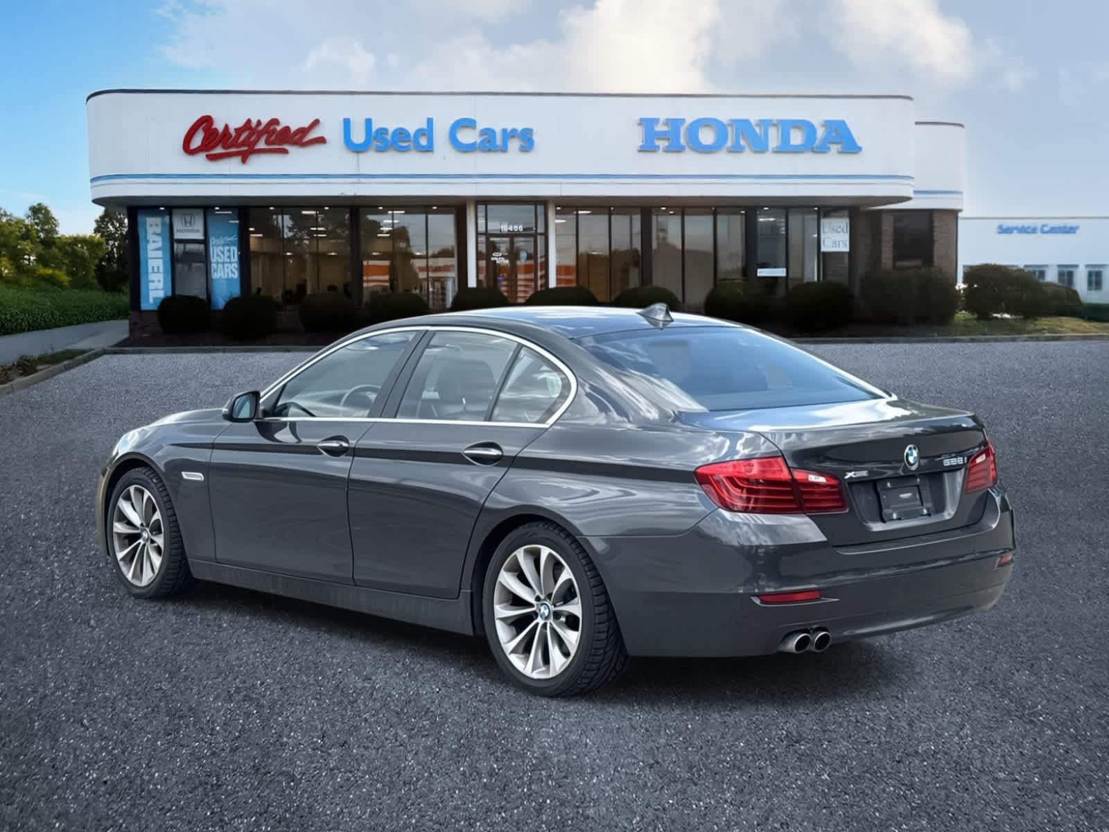 Thumbnail: 2016 BMW 5 Series - 3