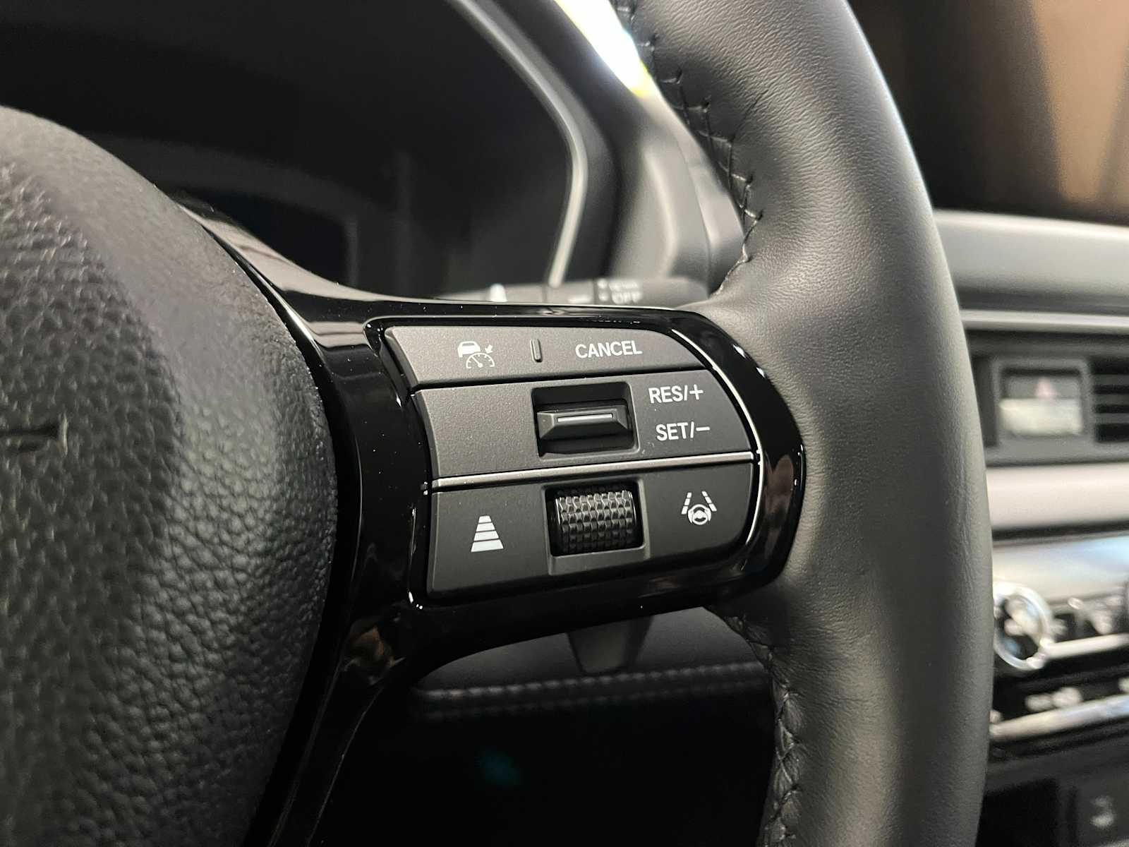 Thumbnail: 2026 Honda Pilot - 17