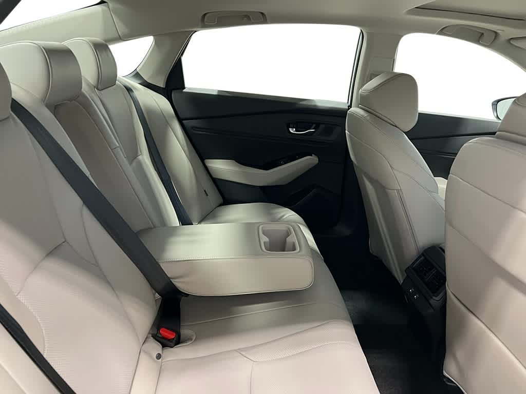 2025 Honda Accord Touring 31