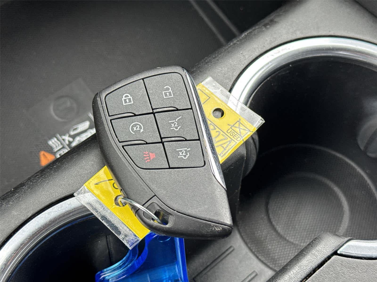 Thumbnail: 2023 Chevrolet Suburban - 32