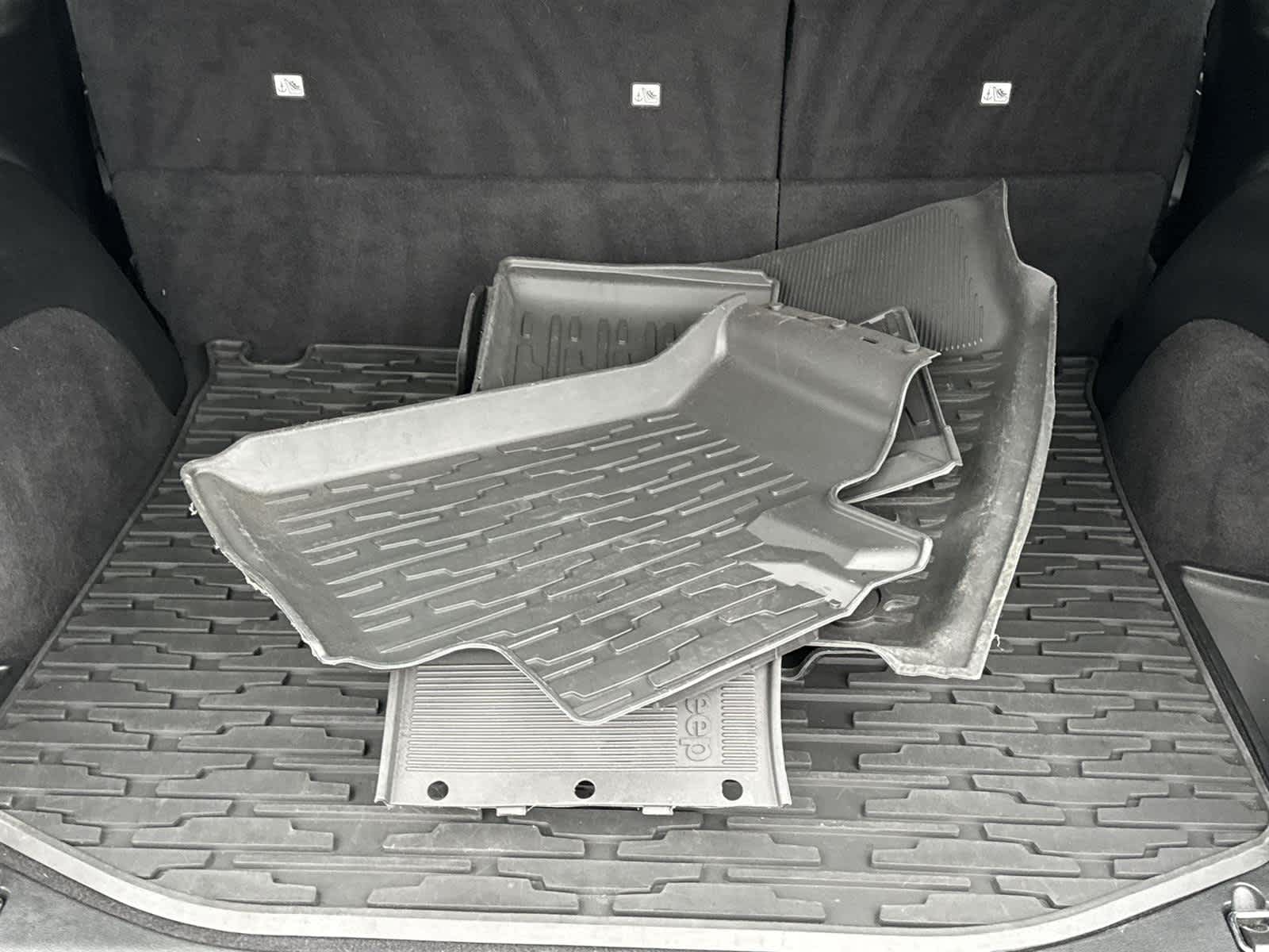 Thumbnail: 2020 Jeep Grand Cherokee - 16