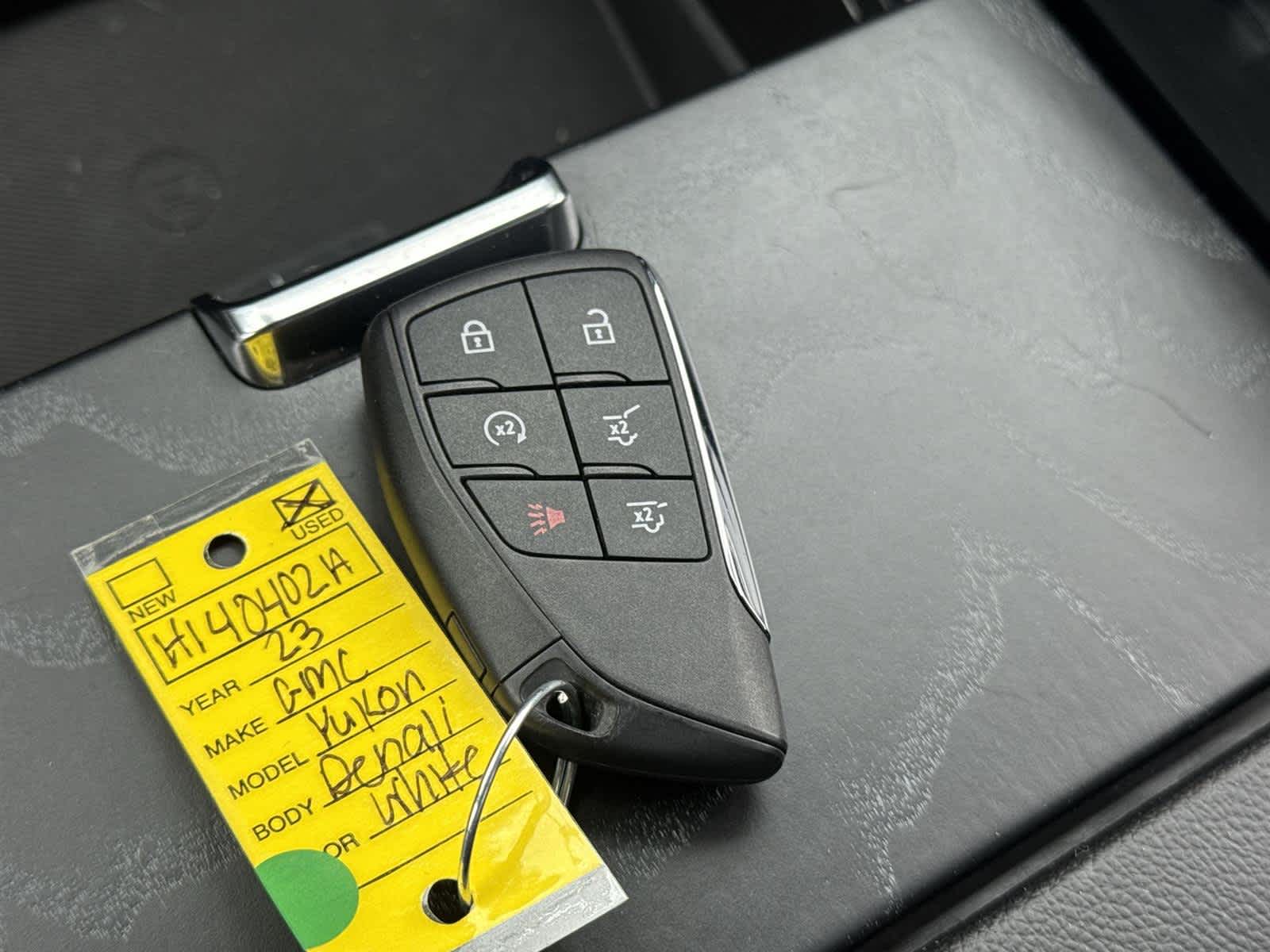 Thumbnail: 2023 GMC Yukon XL - 34