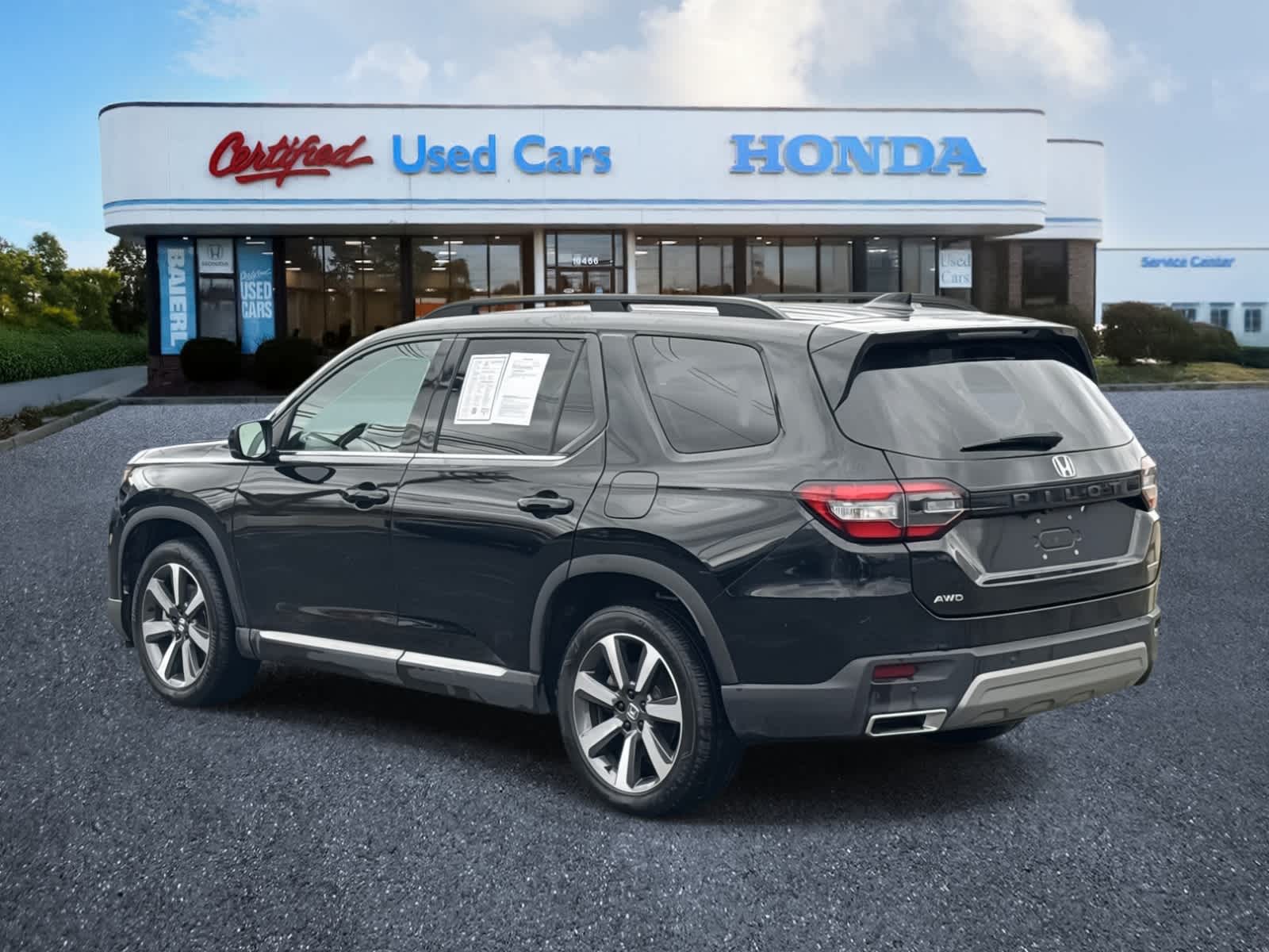 2025 Honda Pilot Touring photo 3