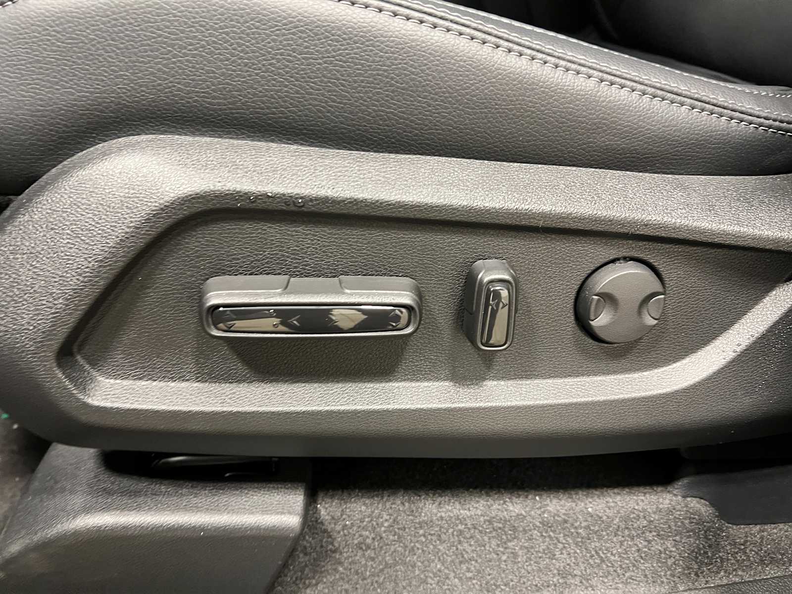 Thumbnail: 2025 Honda Pilot - 16