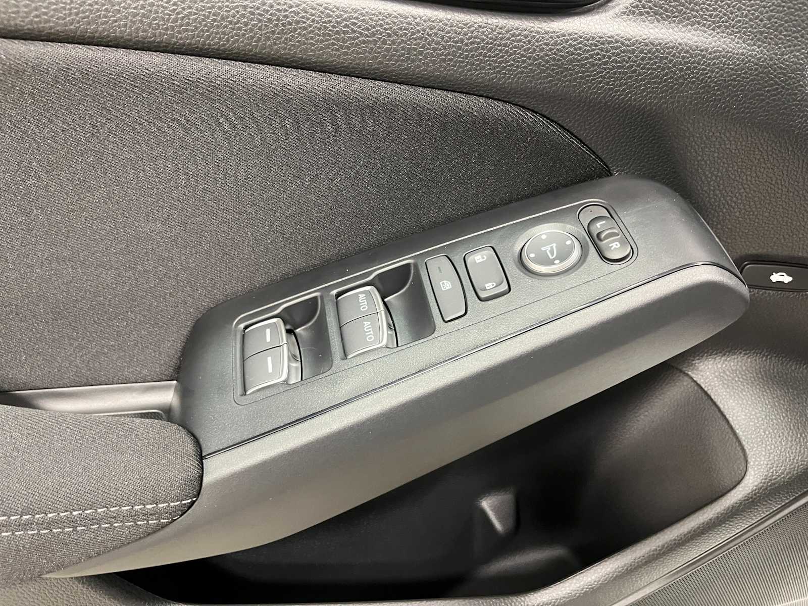 2025 Honda Civic Sport 13