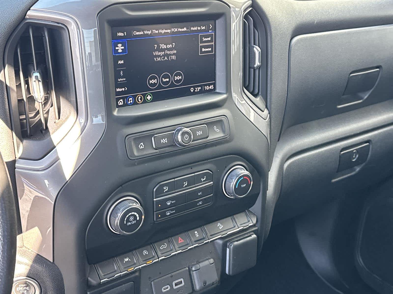 Thumbnail: 2022 Chevrolet Silverado 1500 - 22