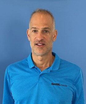 Staff member Ken Dash from ID_b4aa9b32d0f3