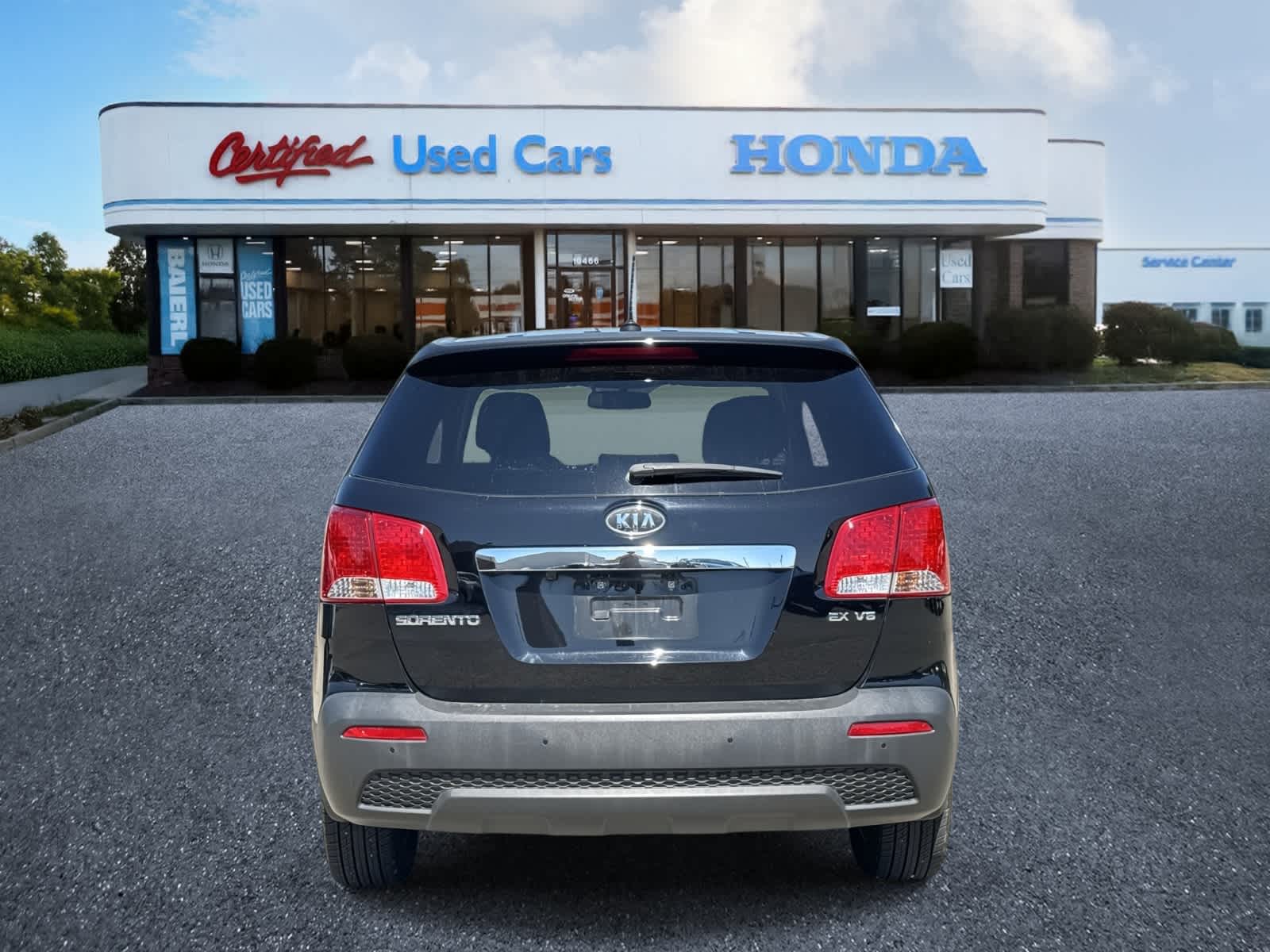 Thumbnail: 2011 Kia Sorento - 4