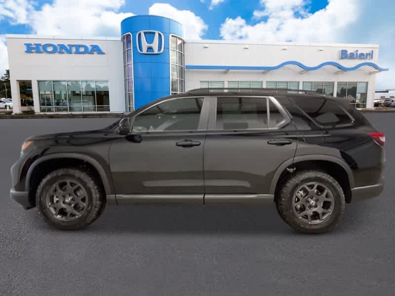 2025 Honda Pilot TrailSport photo 2