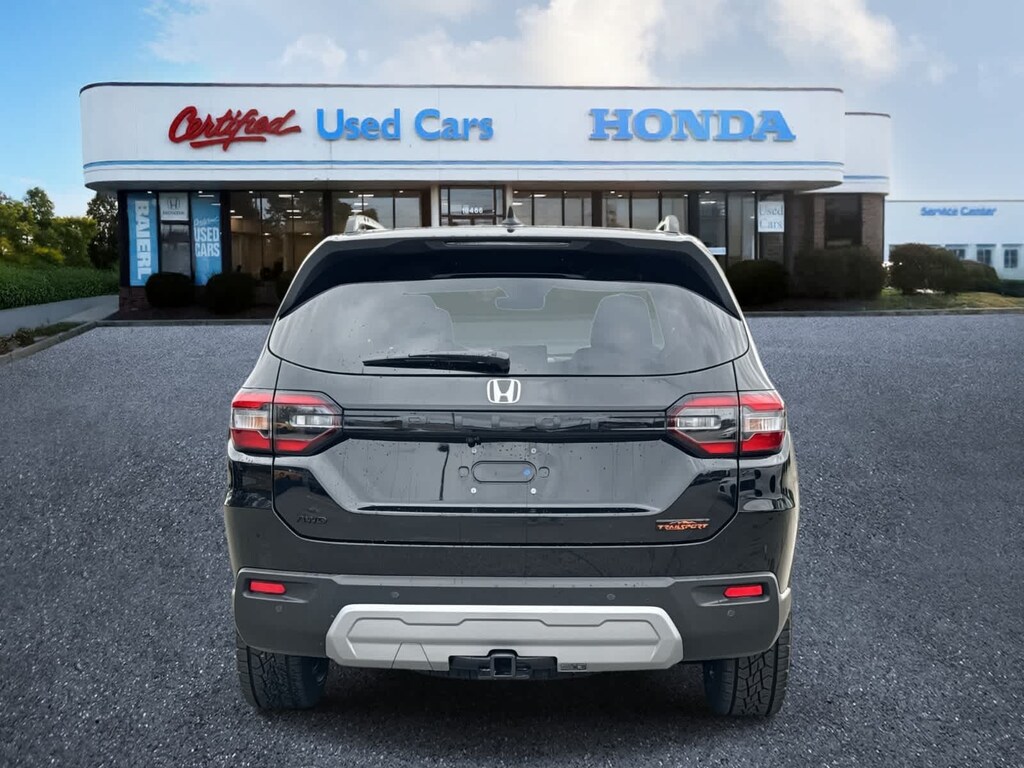 Certified 2025 Honda Pilot TrailSport SUV
