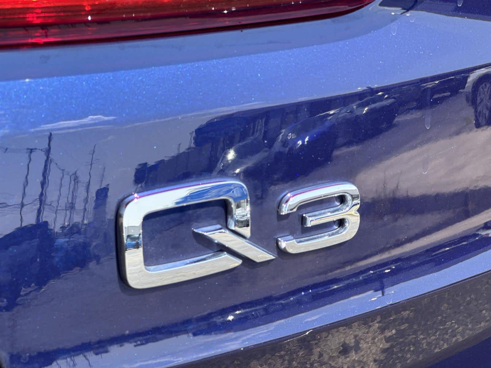 Thumbnail: 2021 Audi Q3 - 11