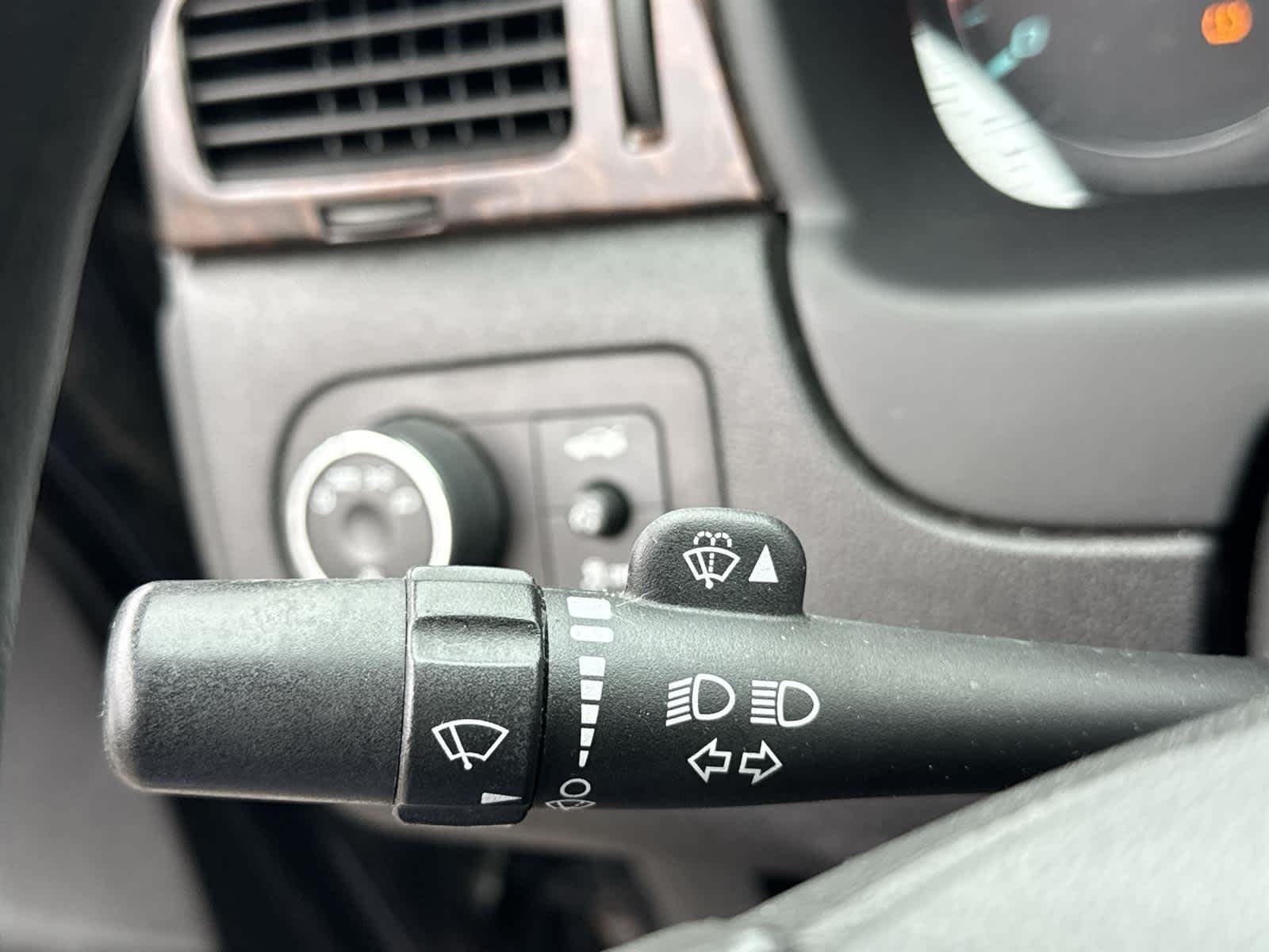 Thumbnail: 2015 Chevrolet Impala - 23